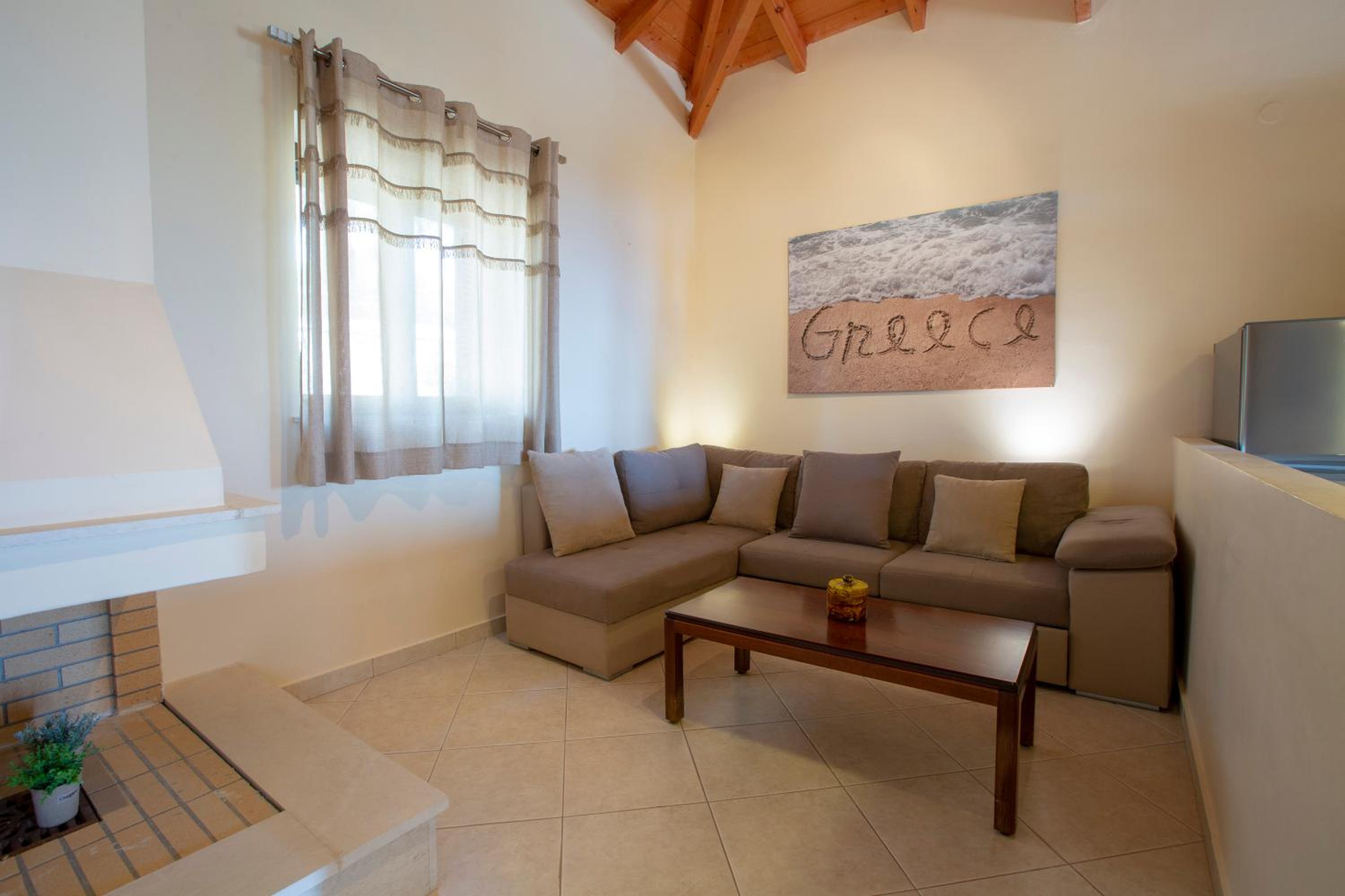 Two-Bedroom Villa with Shared Pool photo 3