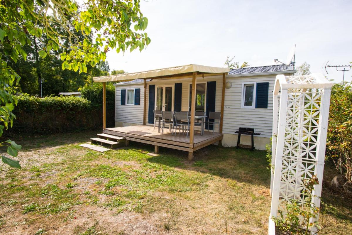 Three-Bedroom Bungalow - Photo 8