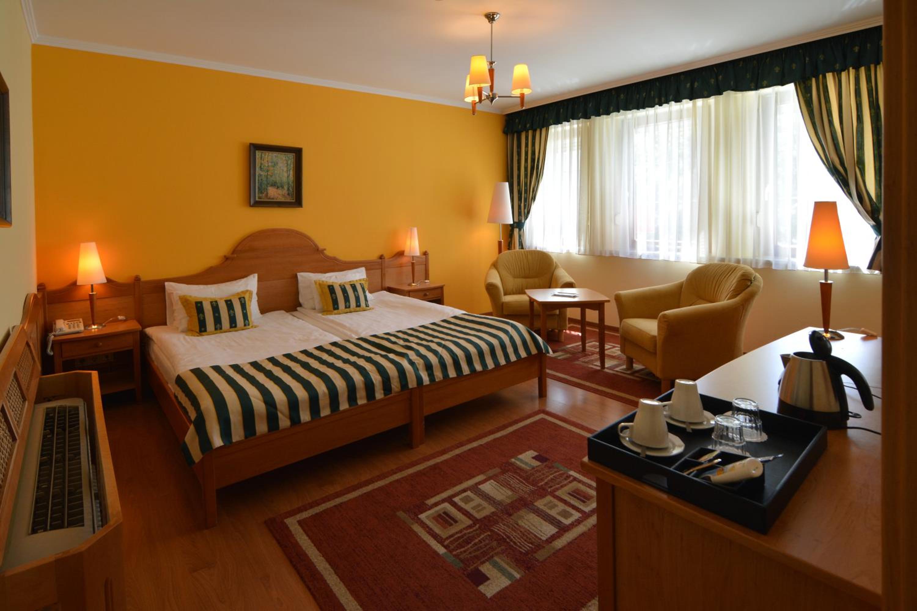 Double Room - Photo 7