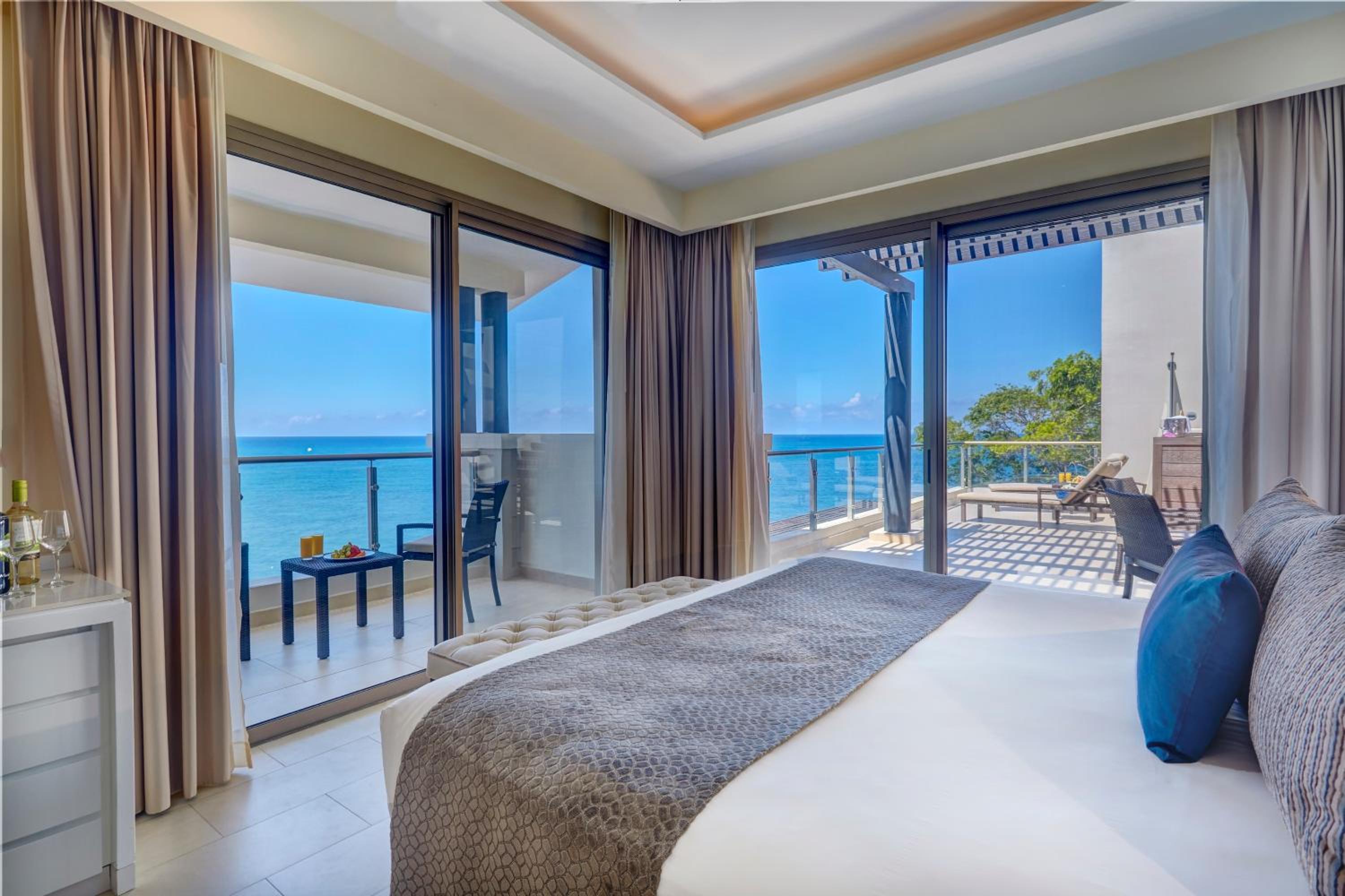Luxury Penthouse One Bedroom Suite Ocean View Terrace Jacuzzi Diamond Club photo 3