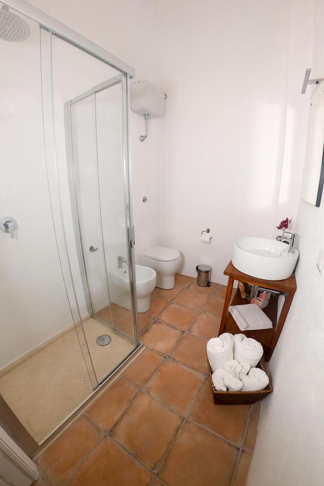Double Room with Private Bathroom photo 3