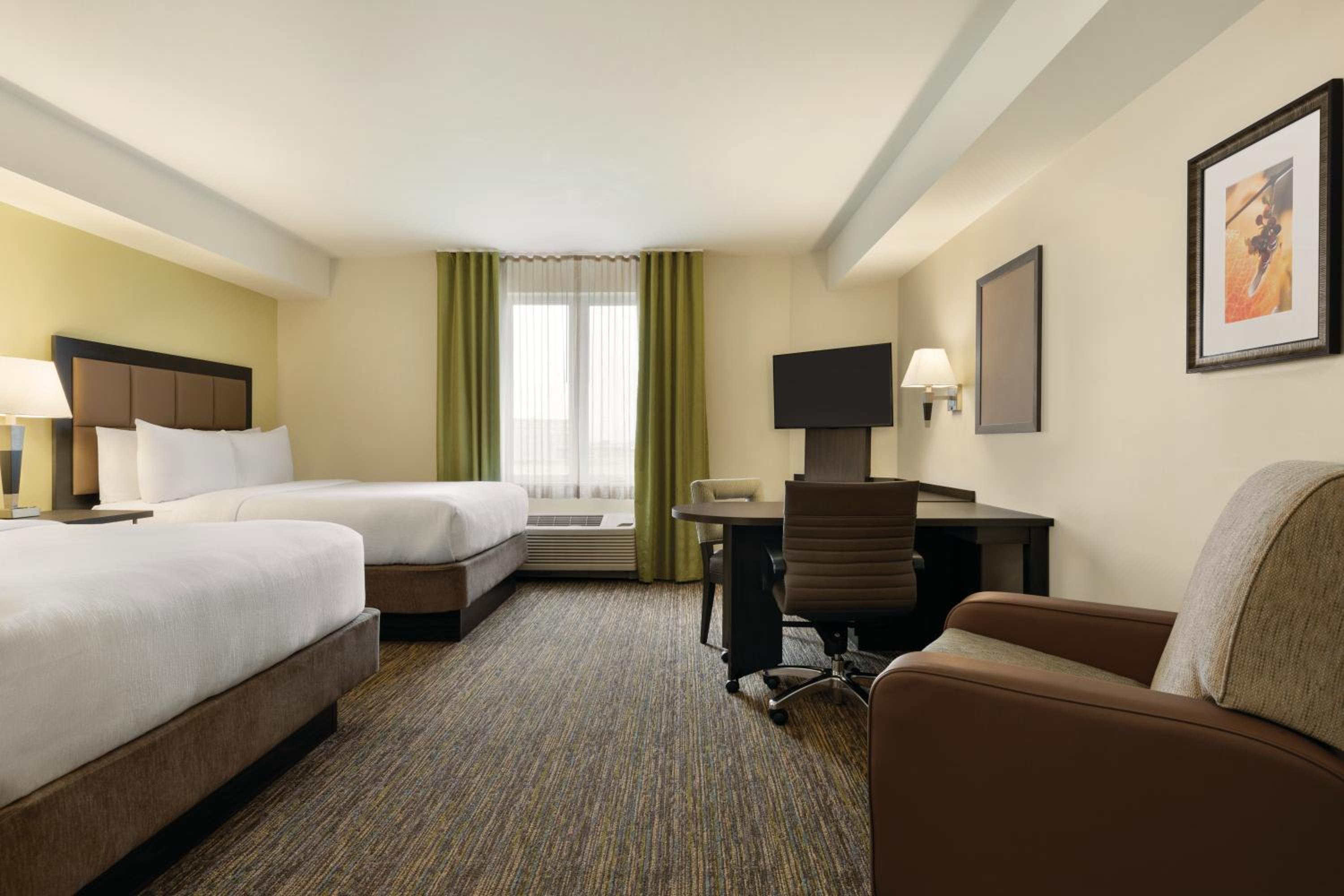 Queen Studio Suite with Two Queen Beds - Non-Smoking