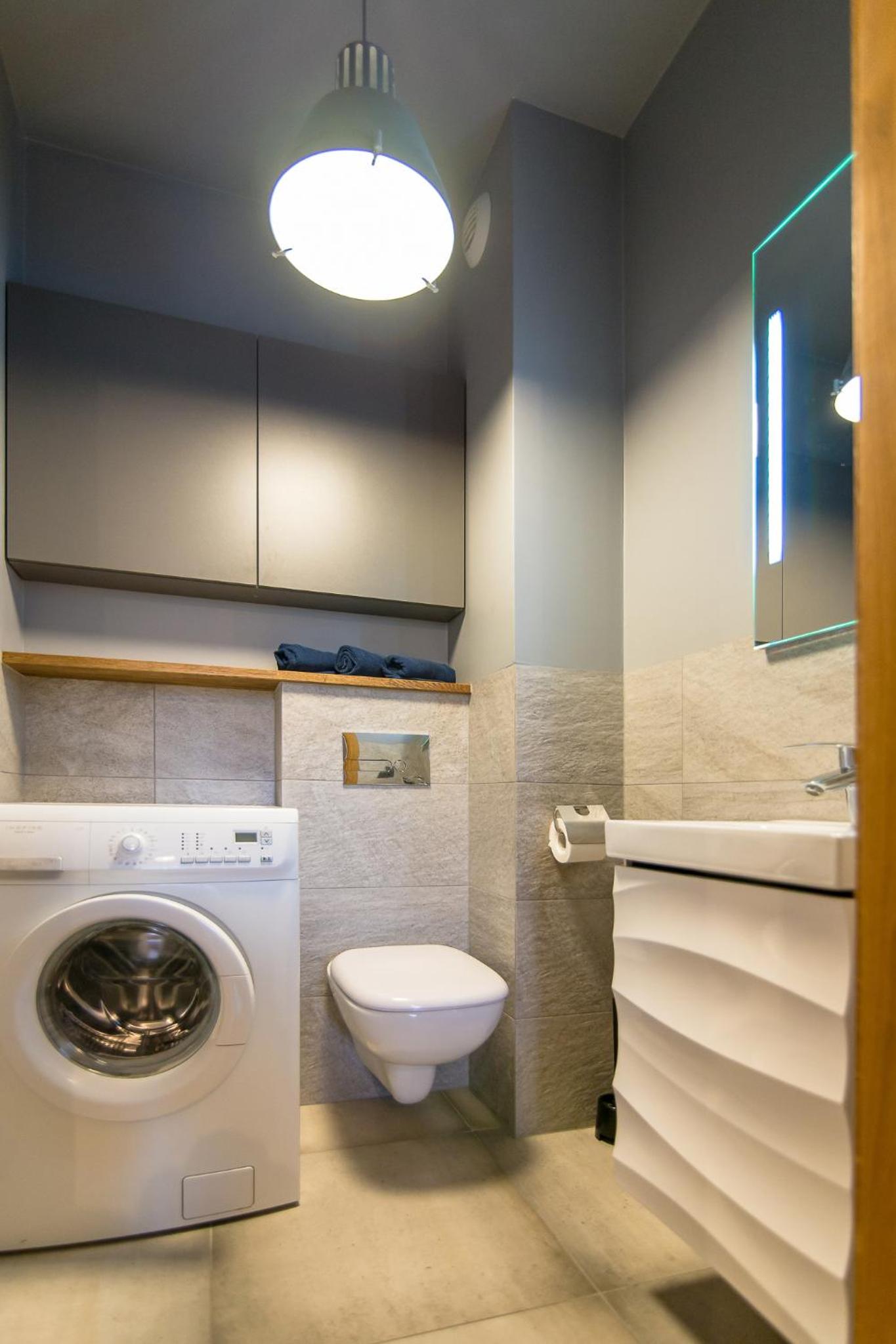 Two-Bedroom Apartment - Photo 27