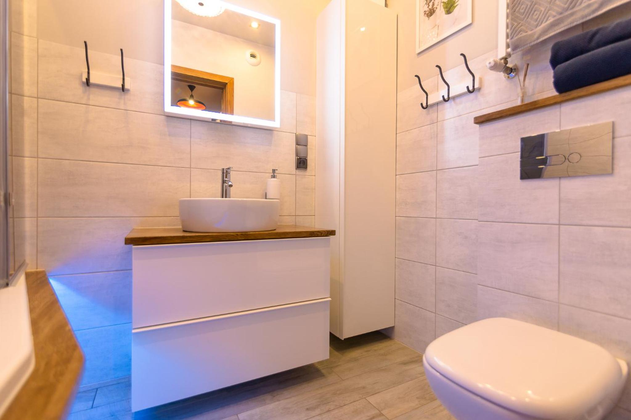 Two-Bedroom Apartment - Photo 7