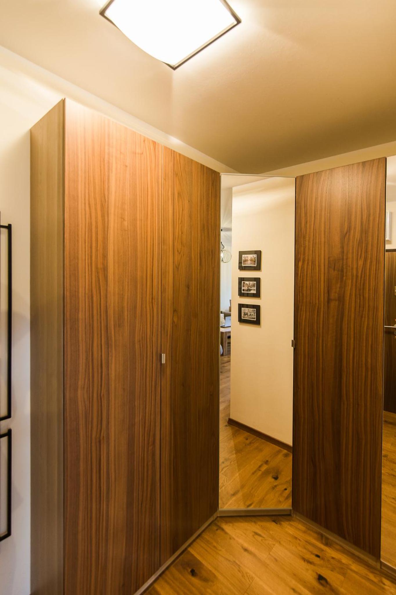 Two-Bedroom Apartment - Photo 11