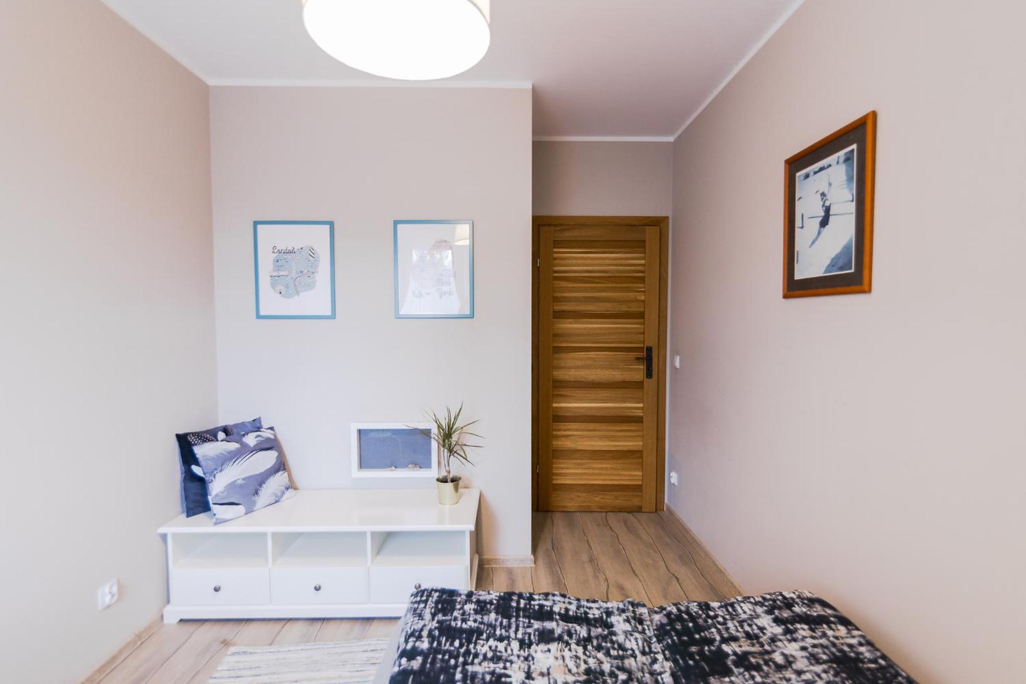 Two-Bedroom Apartment - Photo 4