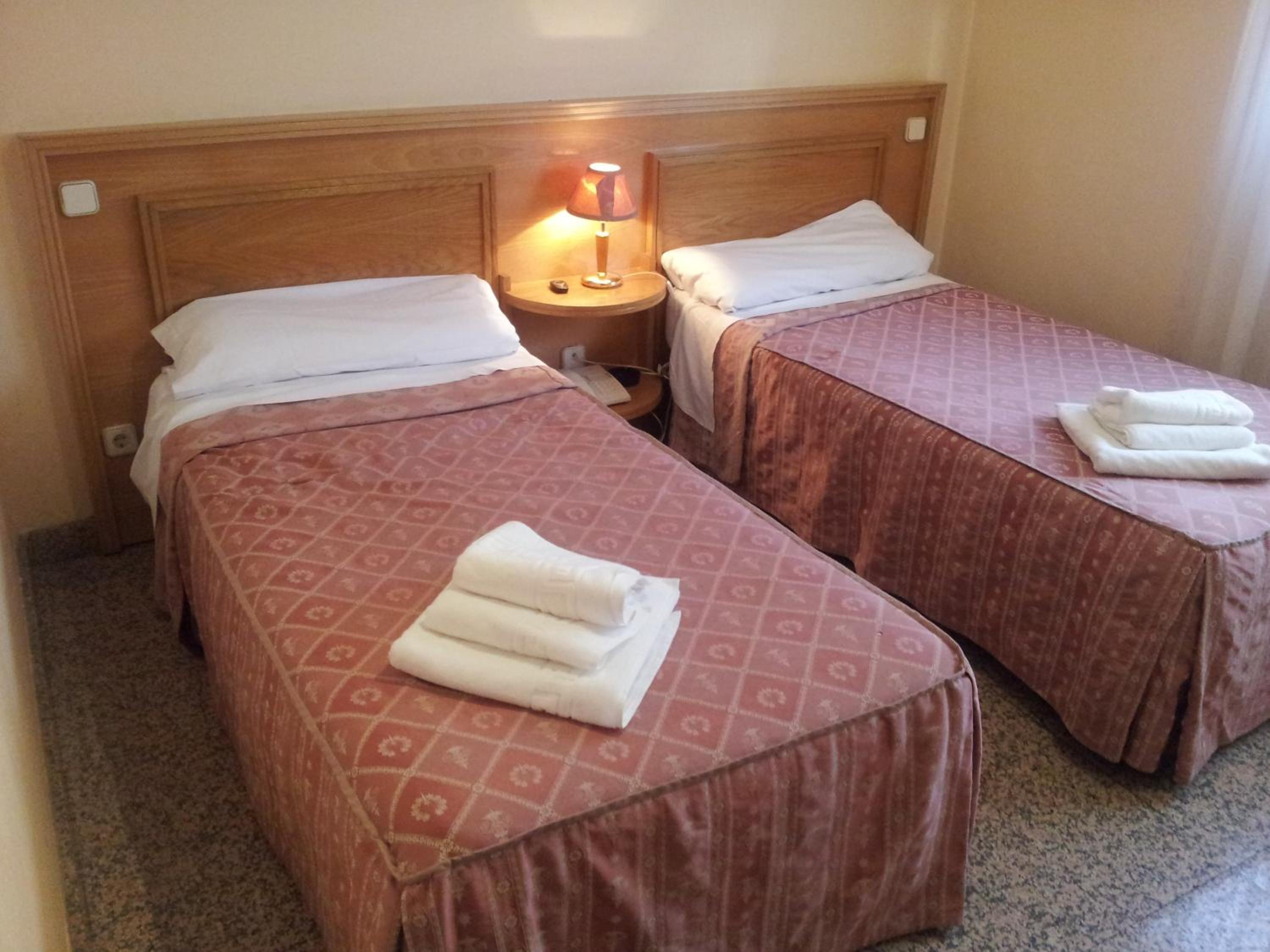 Standard Room (Advance Purchase) - Photo 28