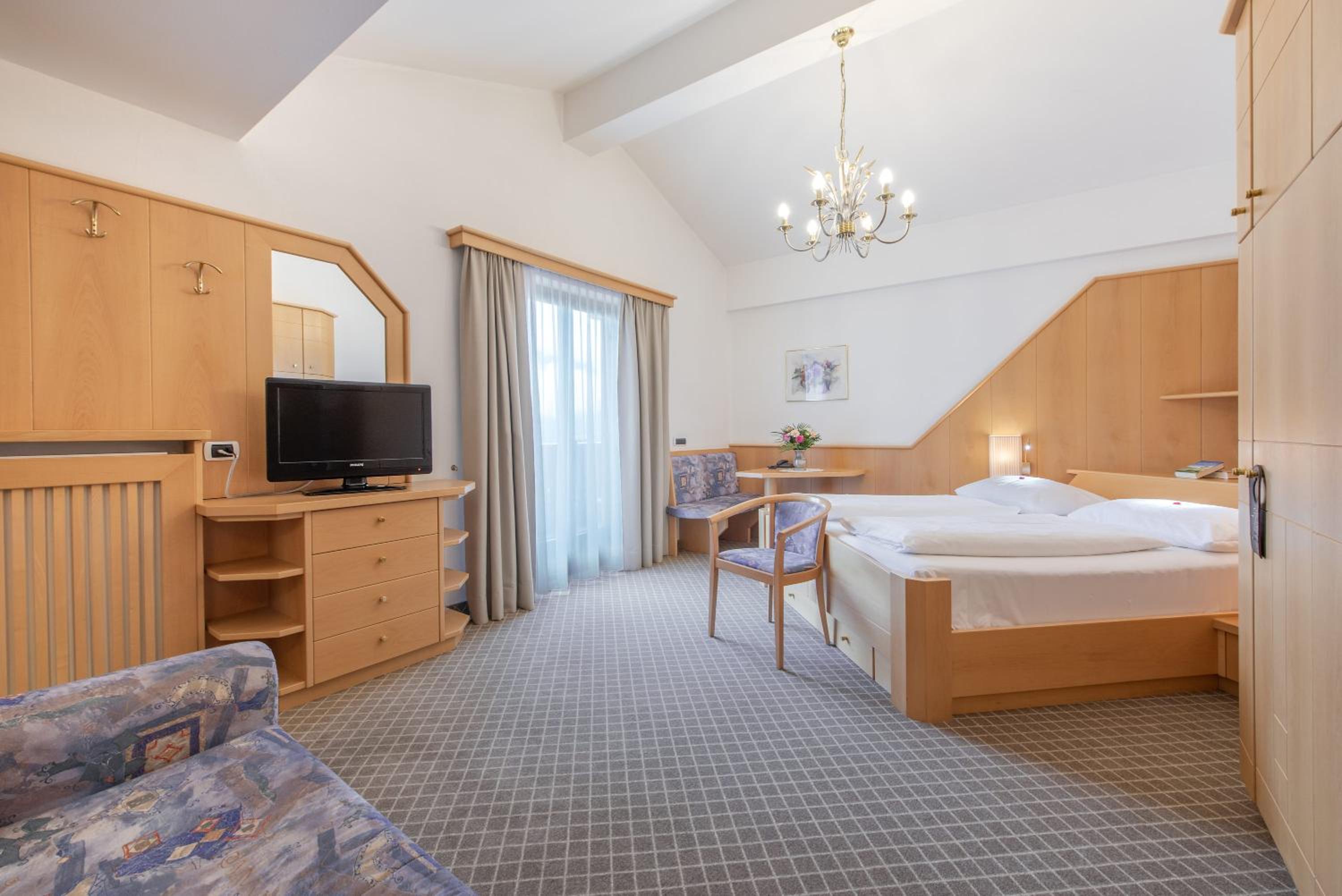 Double Room with Mountain View