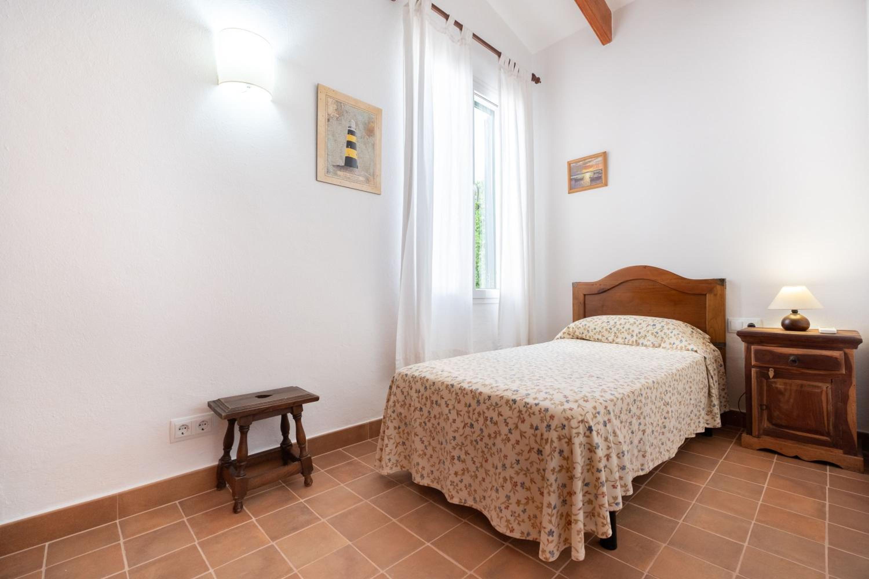 Villa with Sea View - Photo 12