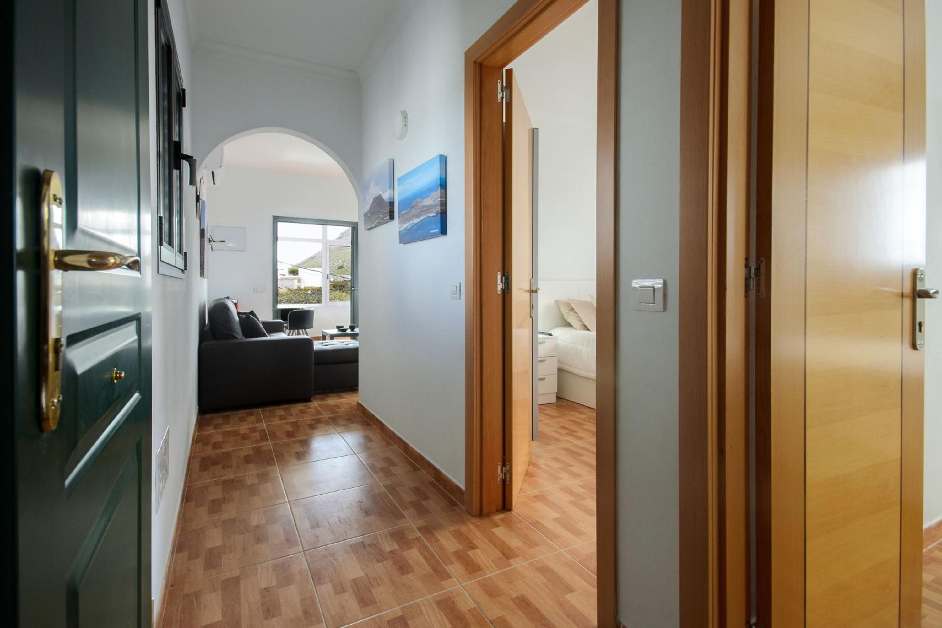 Two-Bedroom Deluxe Apartment with Balcony photo 3