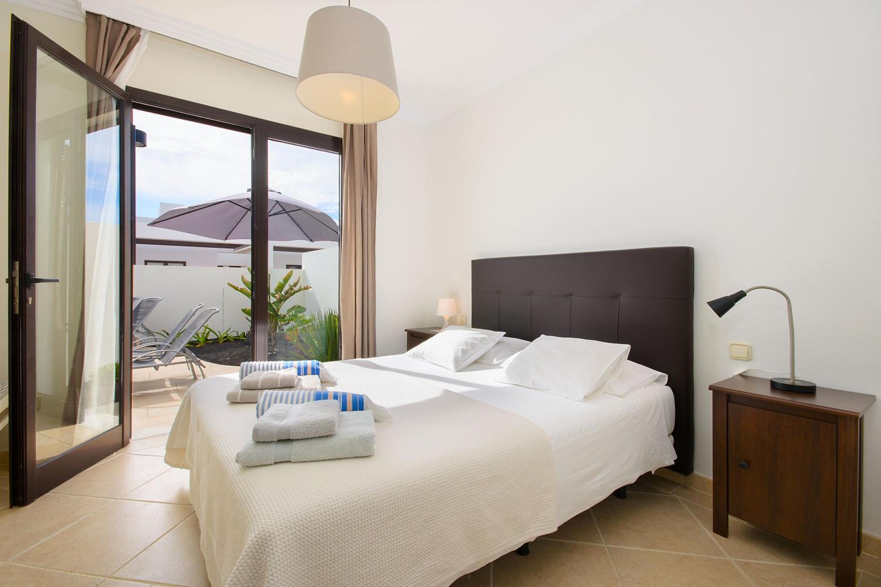 Three-Bedroom House - Photo 4