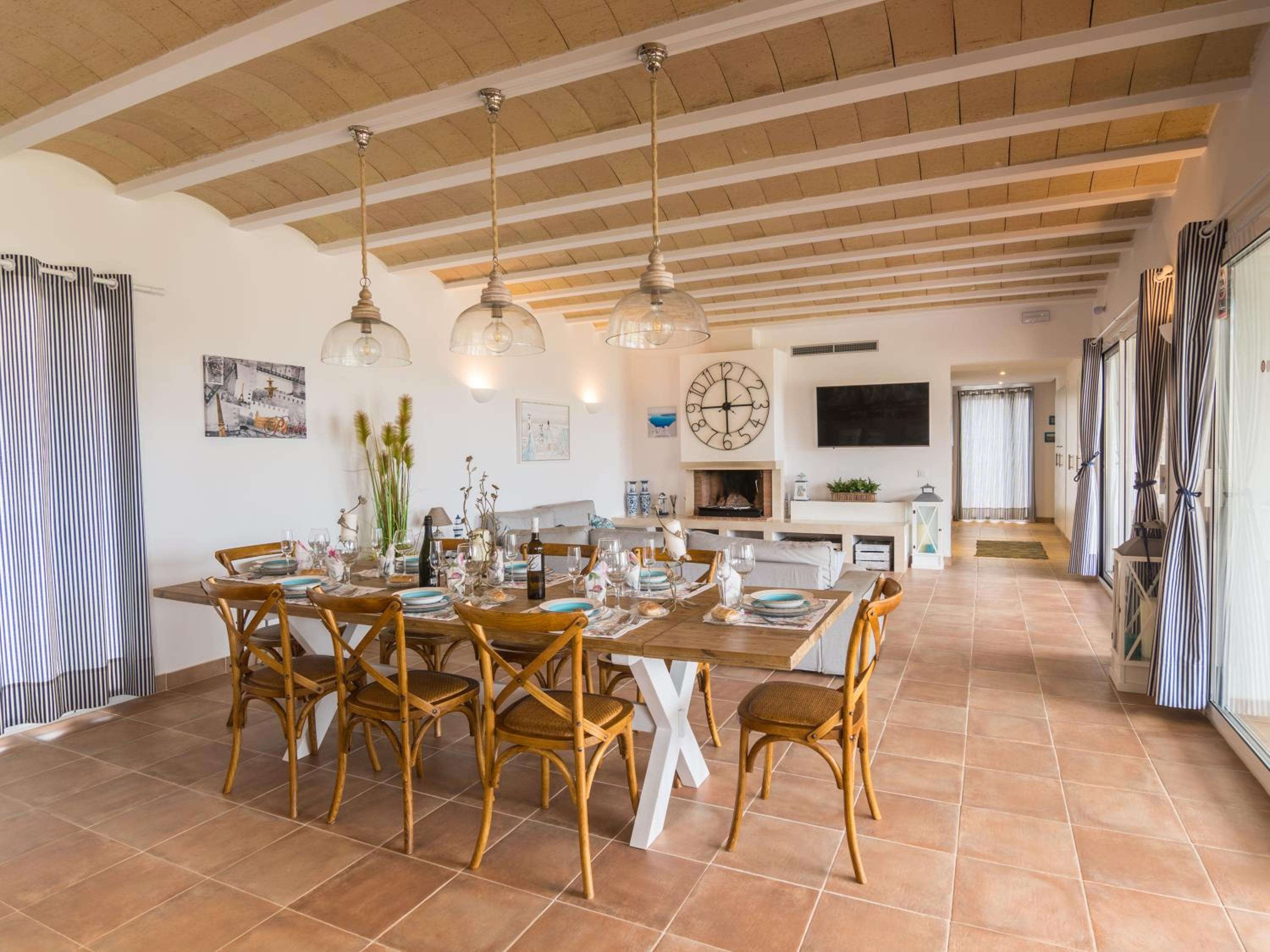 Villa with Sea View - Photo 23