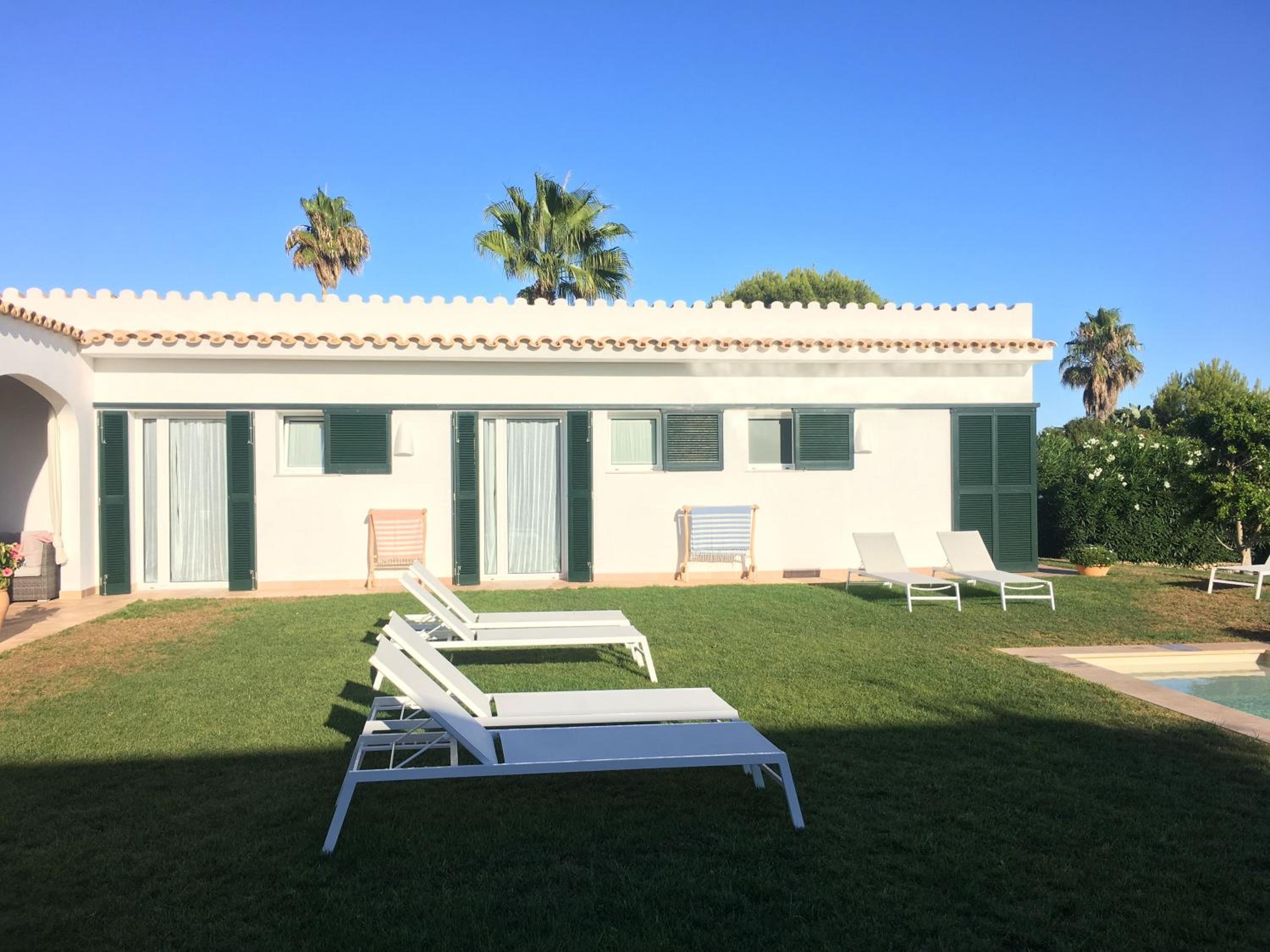 Villa with Sea View - Photo 4