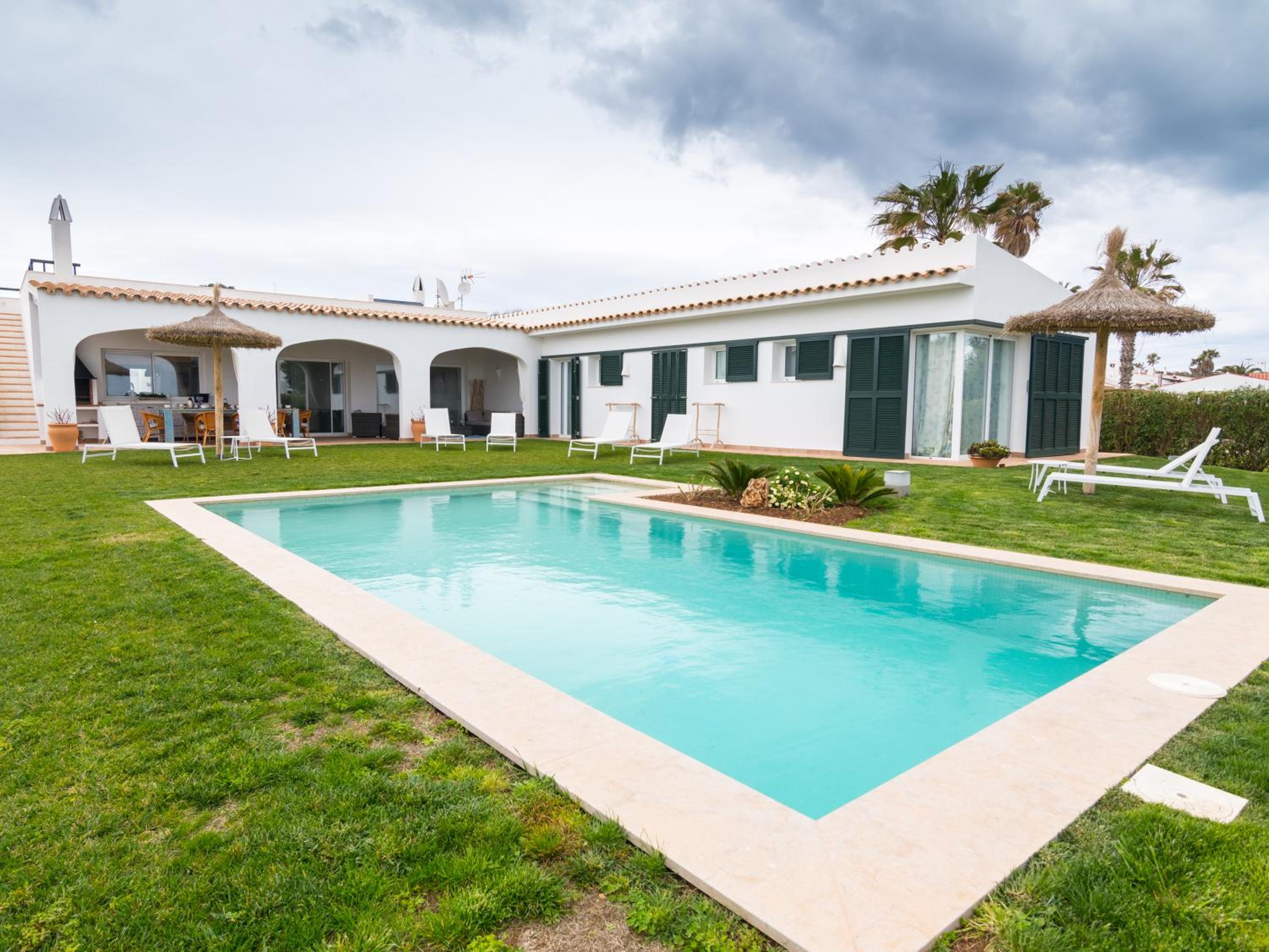 Villa with Sea View - Photo 31