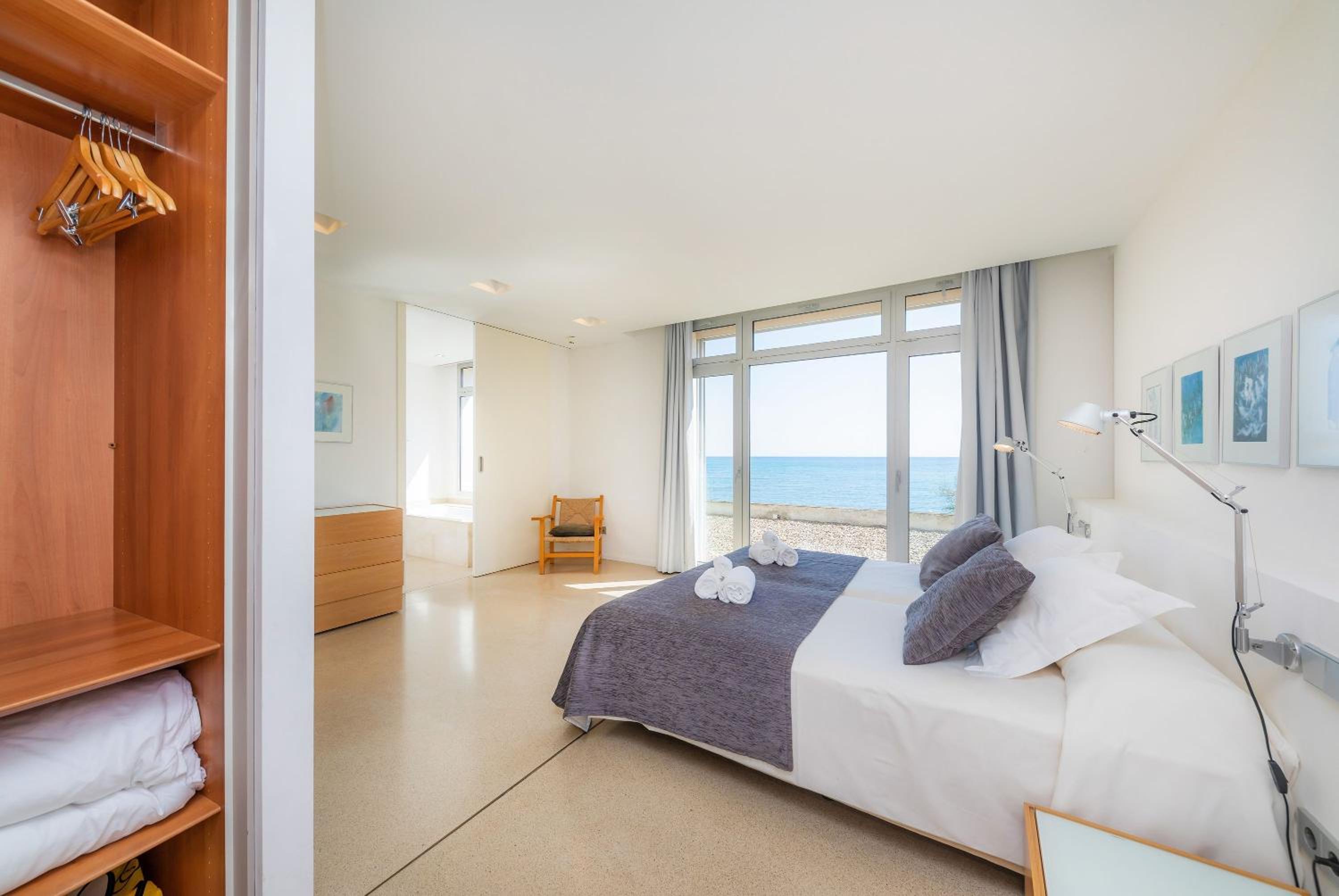 Villa With Sea View photo 2