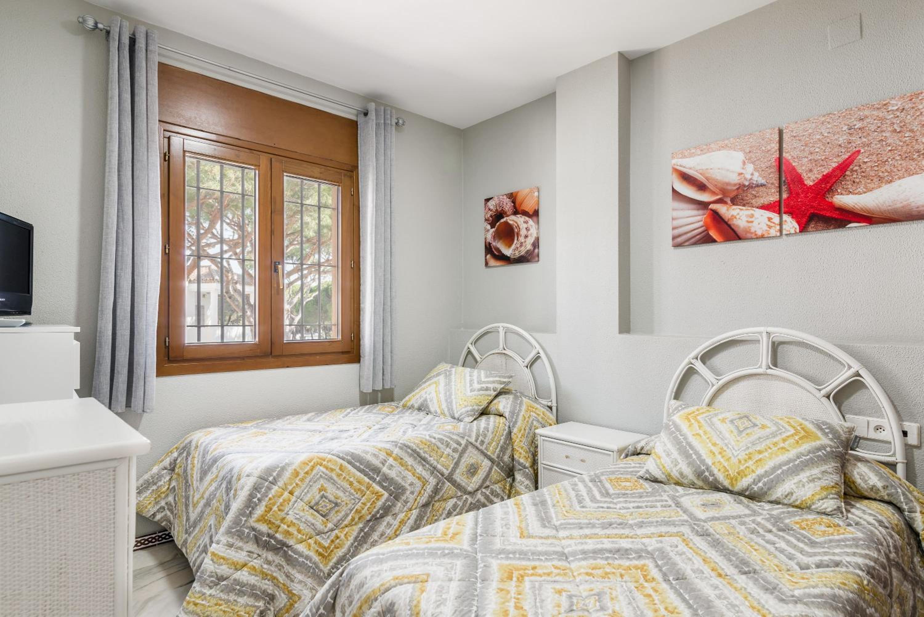 Superior One-Bedroom Apartment with Balcony - Photo 12