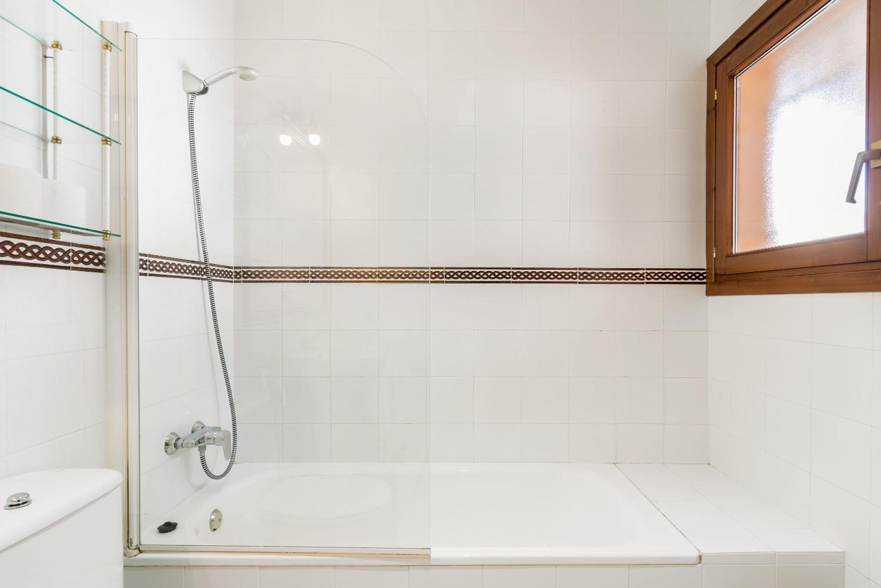Superior One-Bedroom Apartment with Balcony - Photo 3