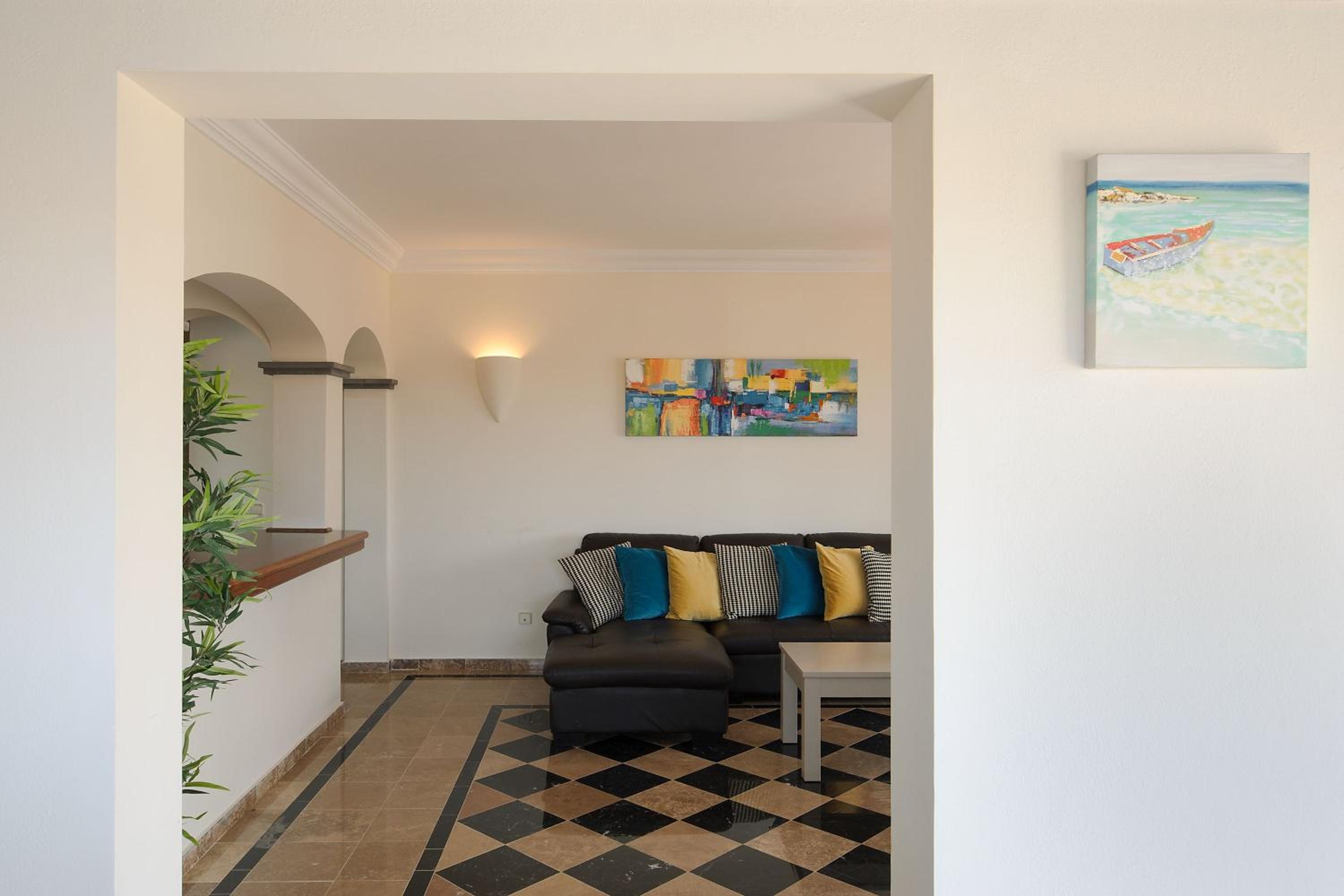 Villa with Sea View - Photo 1