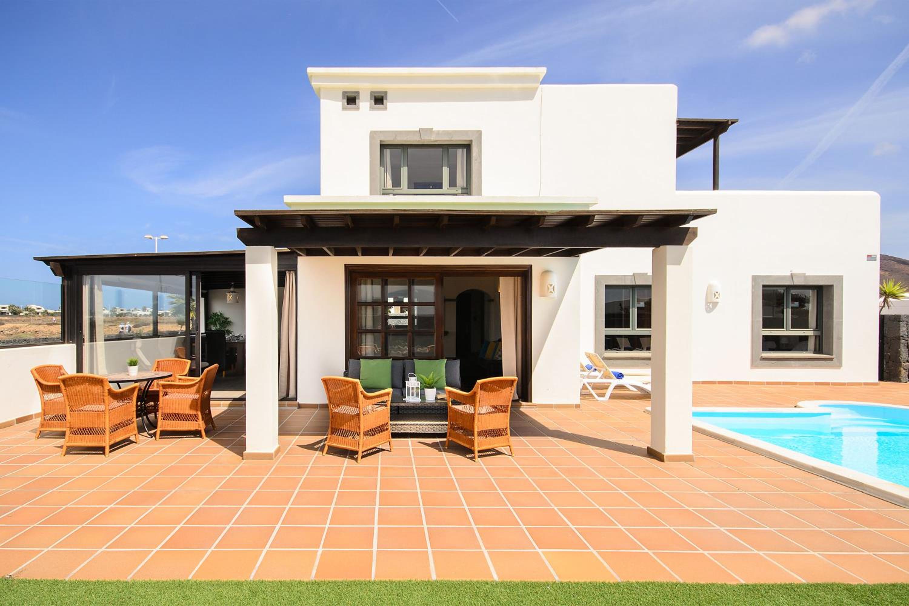Villa with Sea View - Photo 9