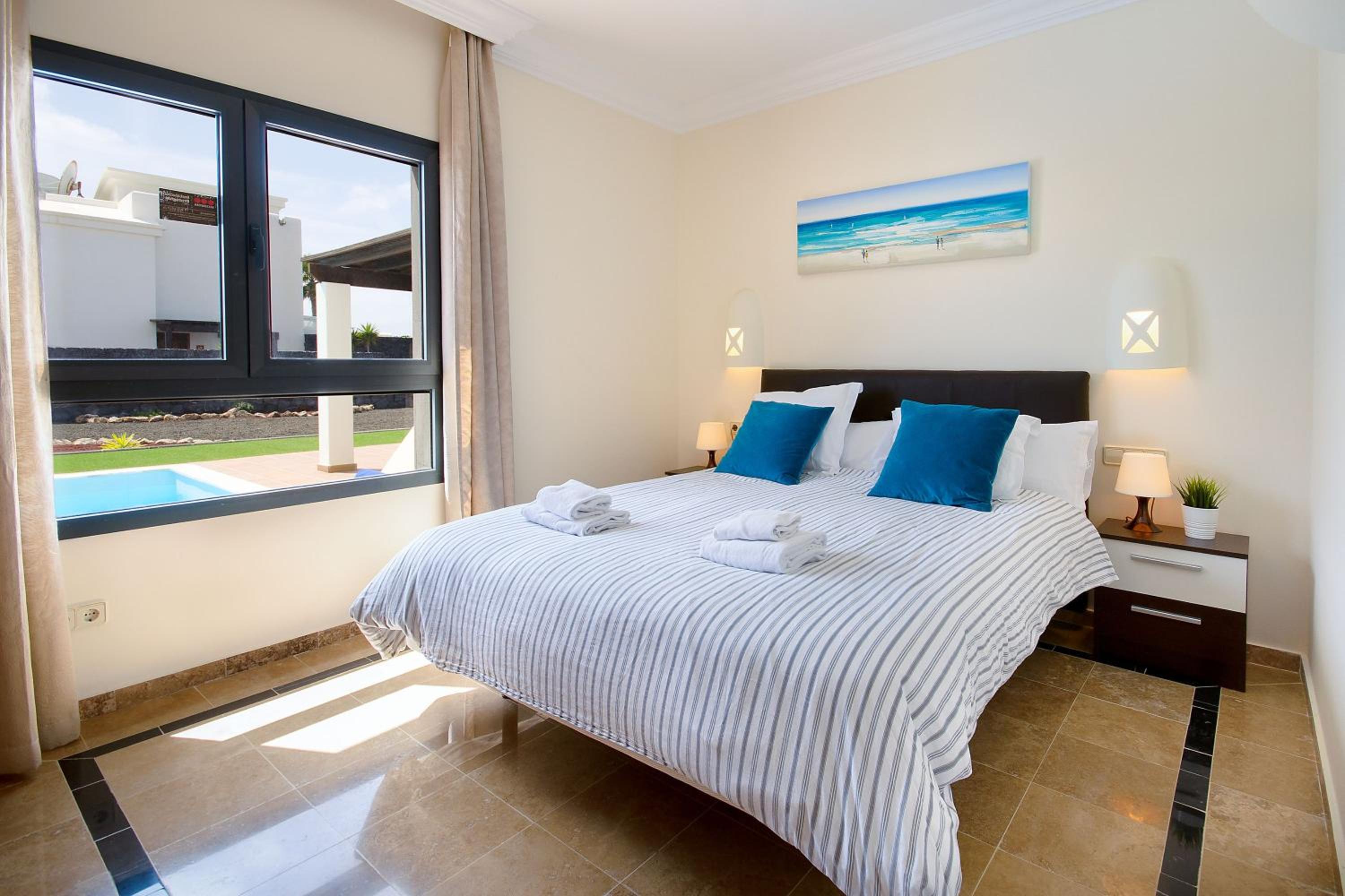 Villa with Sea View - Photo 11