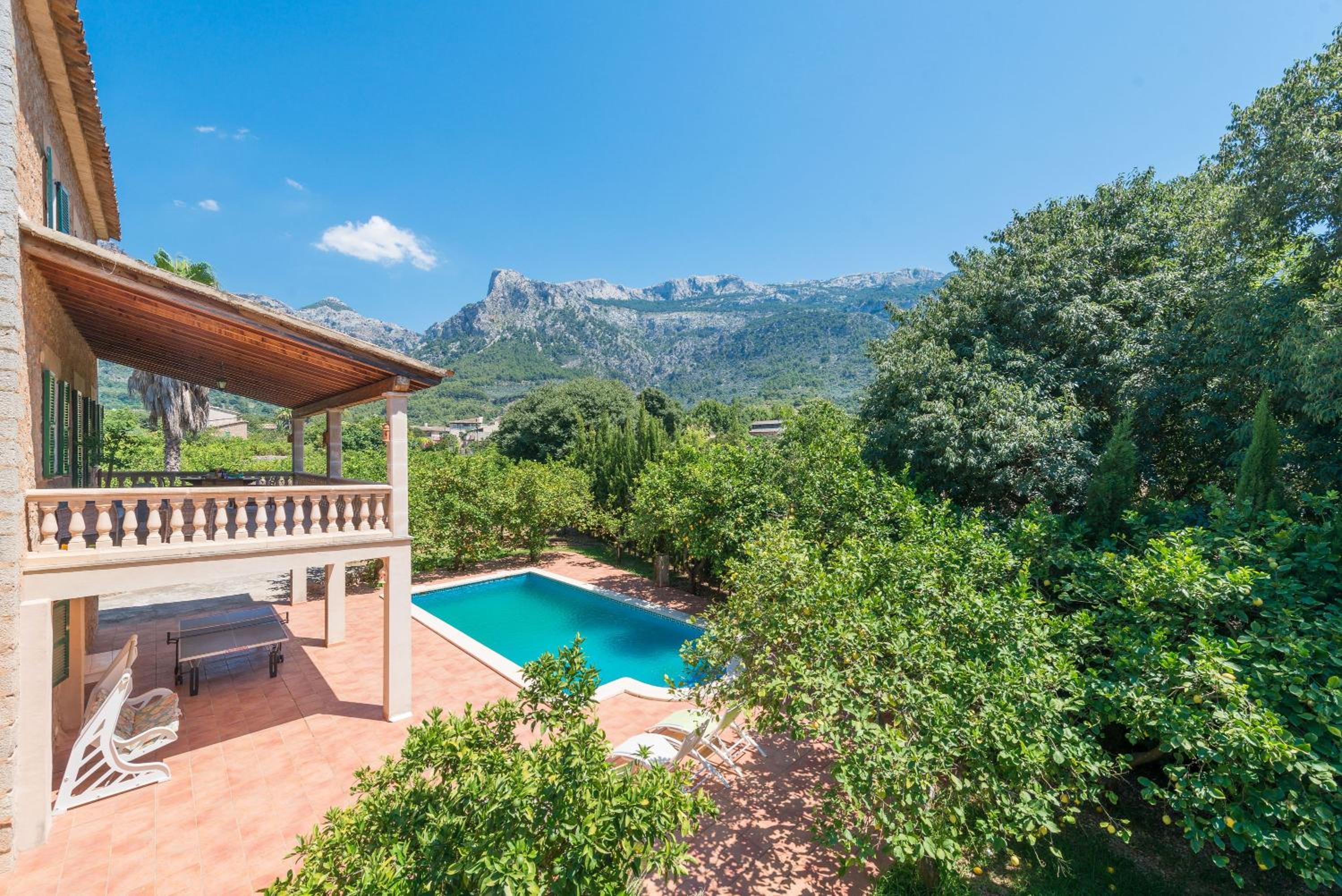 Villa photo 2