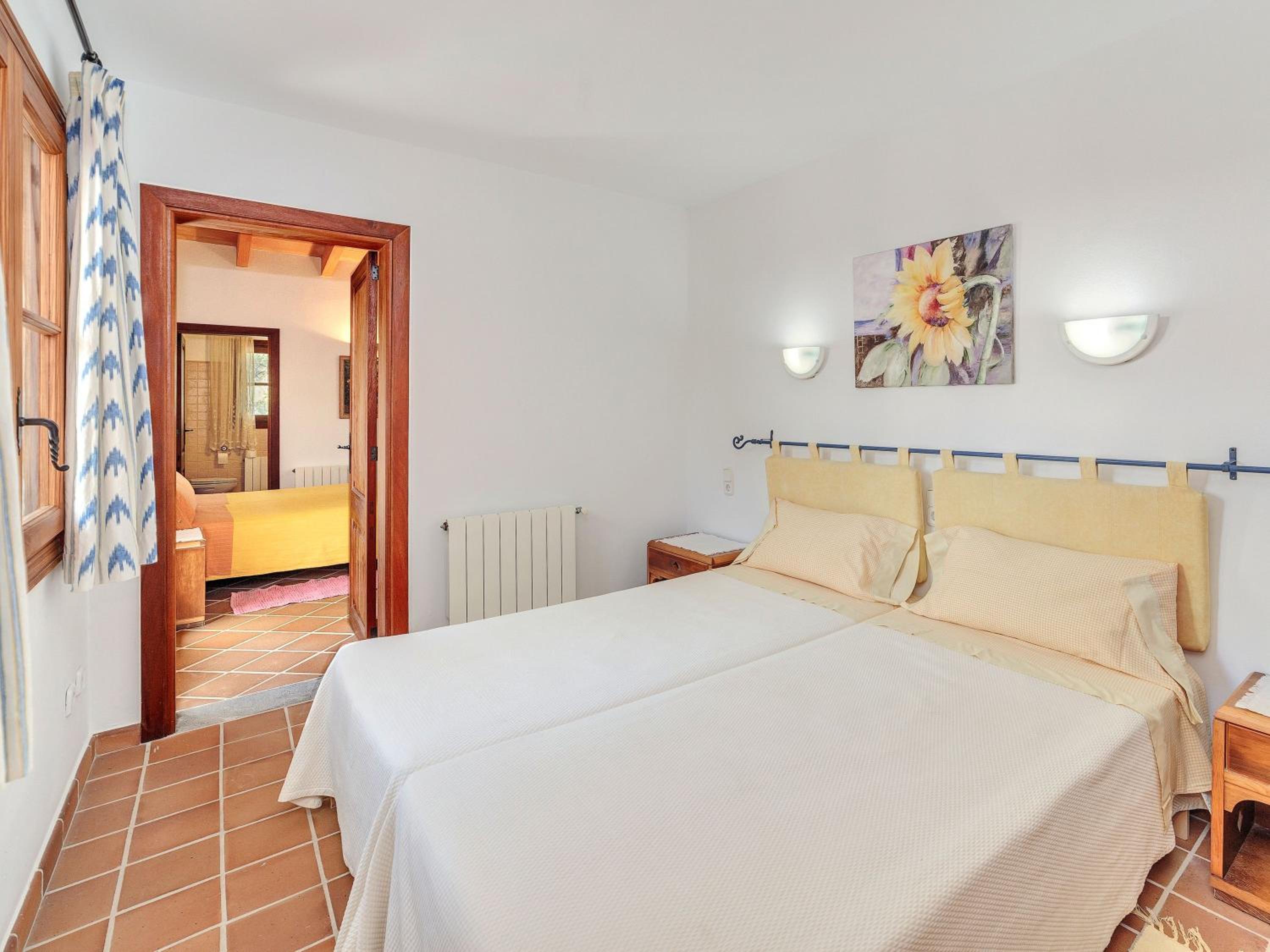 Two-Bedroom House photo 2