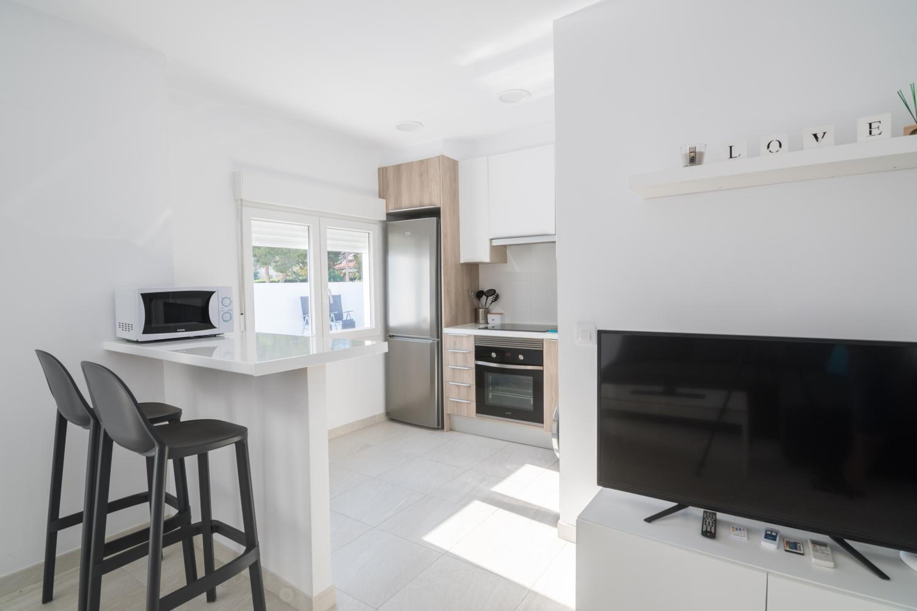 Two-Bedroom House - Photo 13