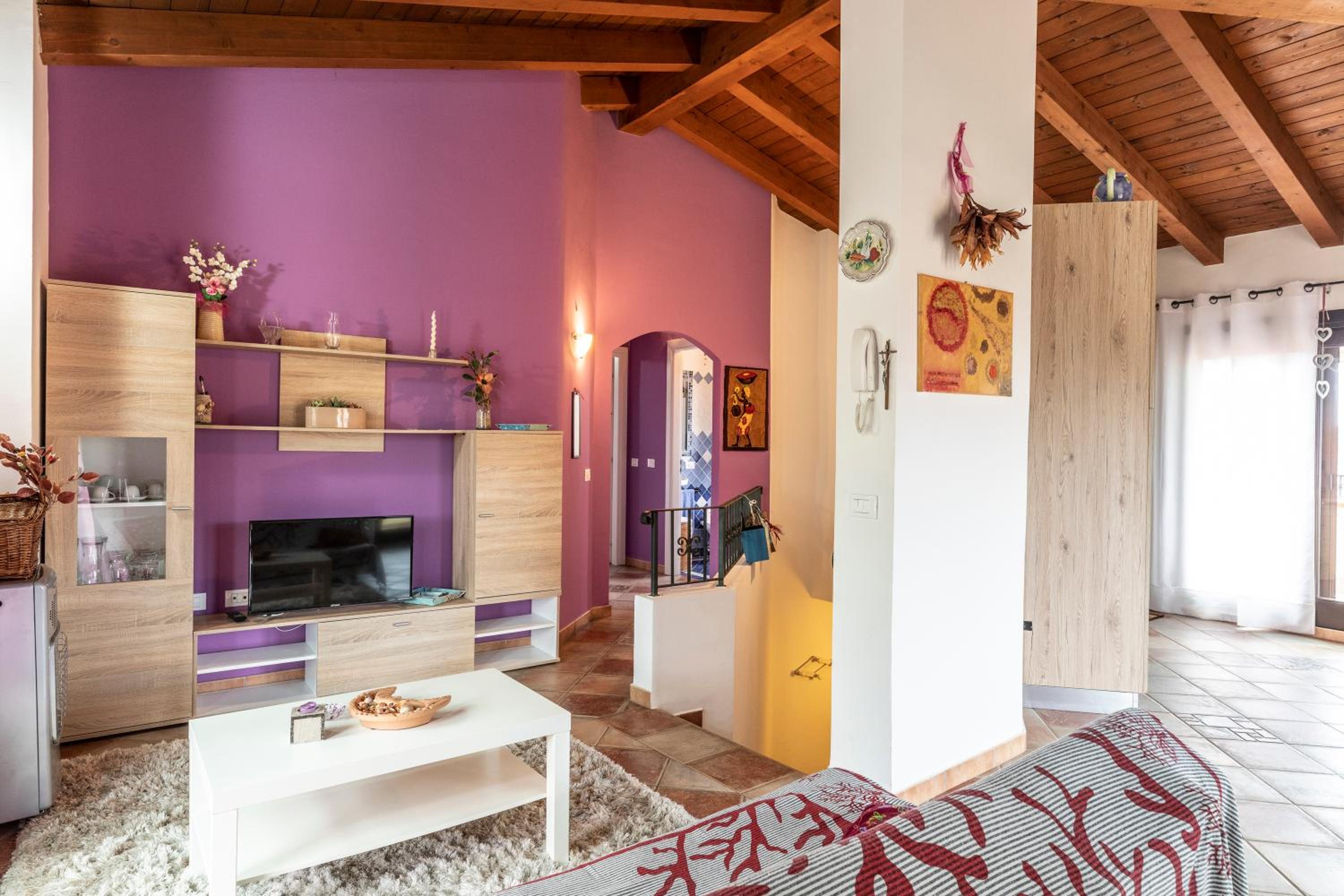 Three-Bedroom Premium Apartment with Balcony photo 1