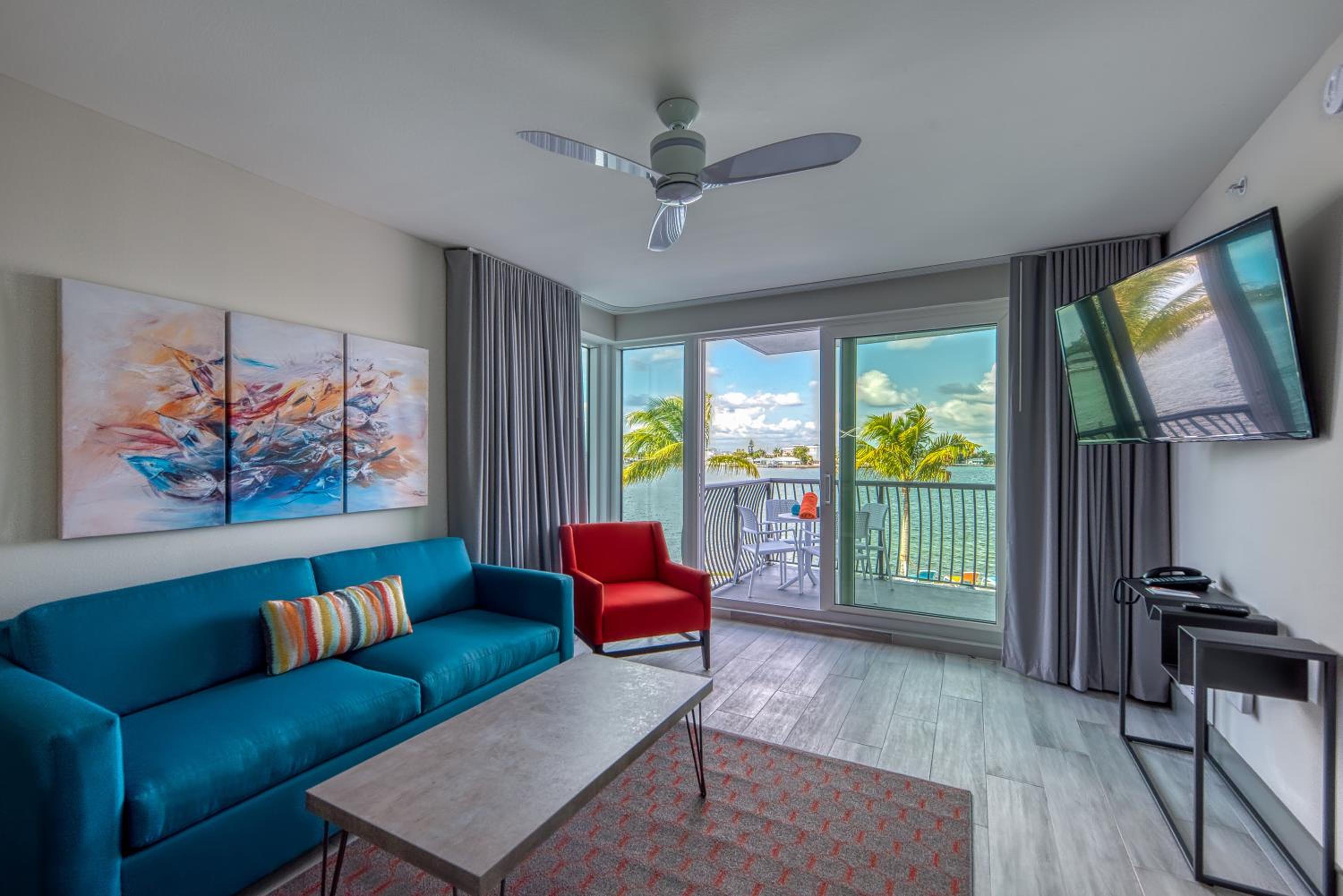 Two-Bedroom Suite with Balcony and Full Water View photo 2
