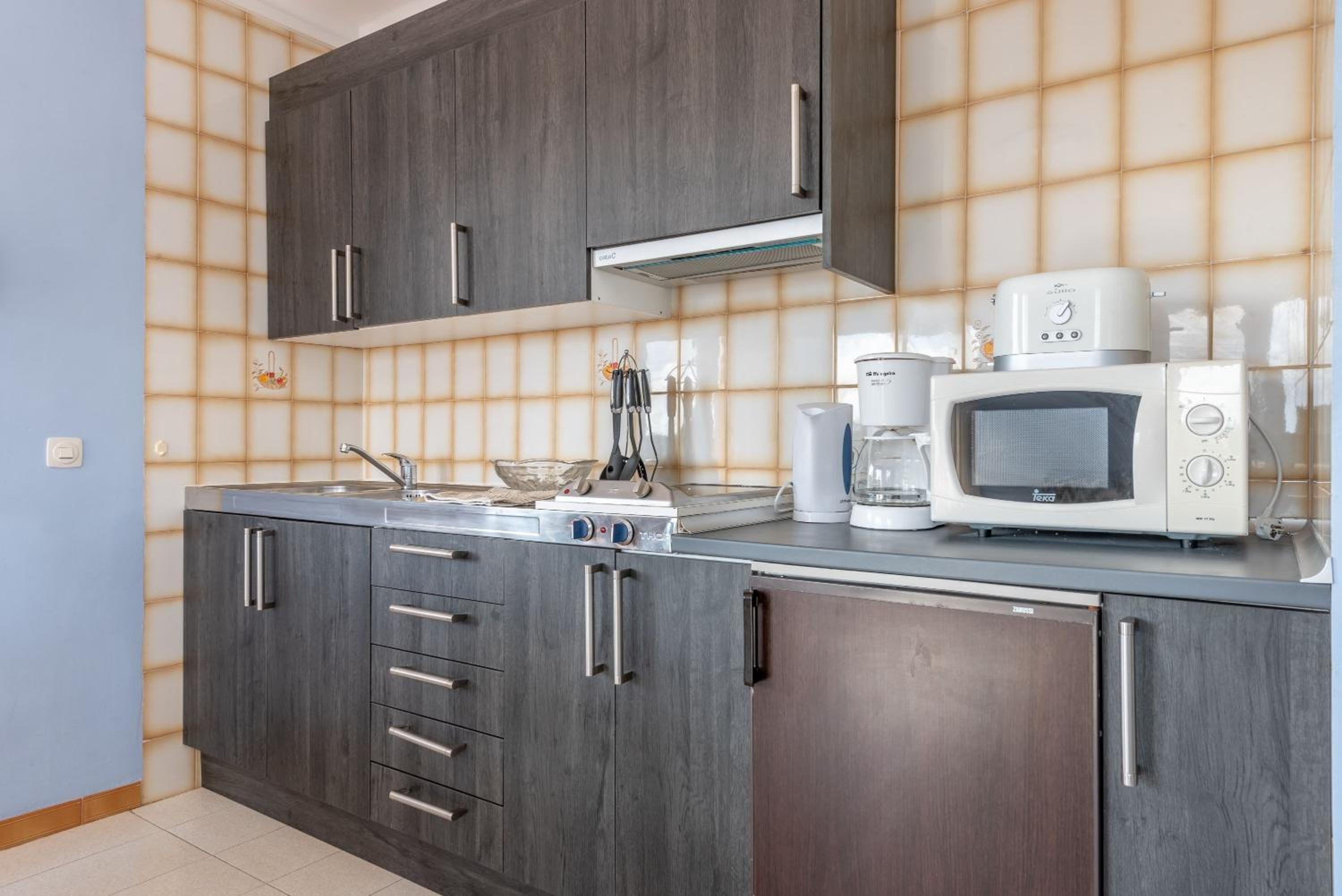 Superior One-Bedroom Apartment with Balcony - Photo 10