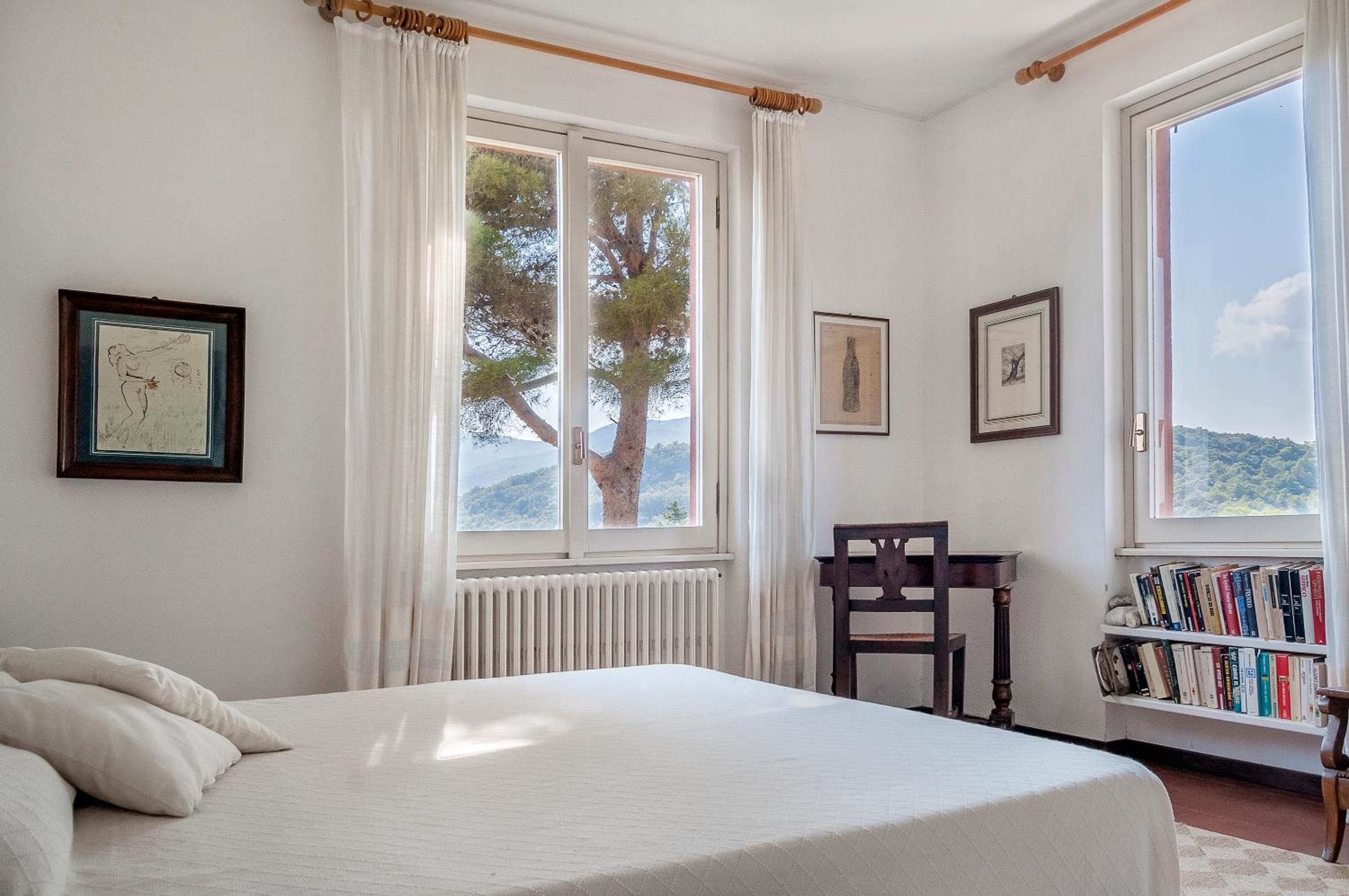 Three-Bedroom Apartment with Water View photo 1