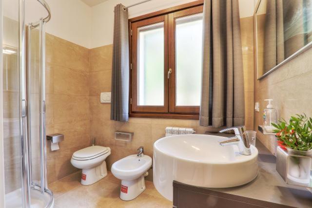 Villa with Sea View photo 2