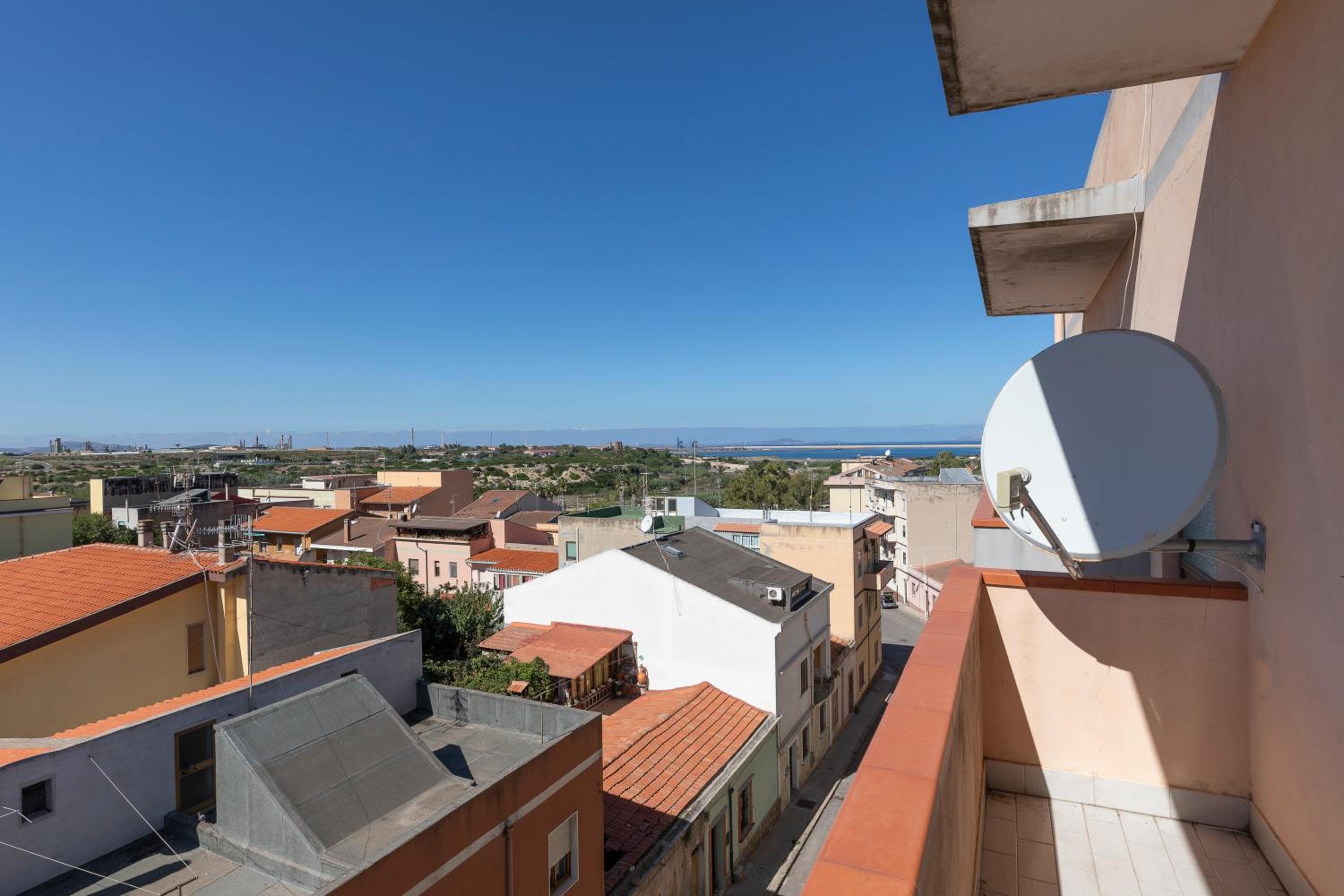 Superior One-Bedroom Apartment with Balcony - Photo 17