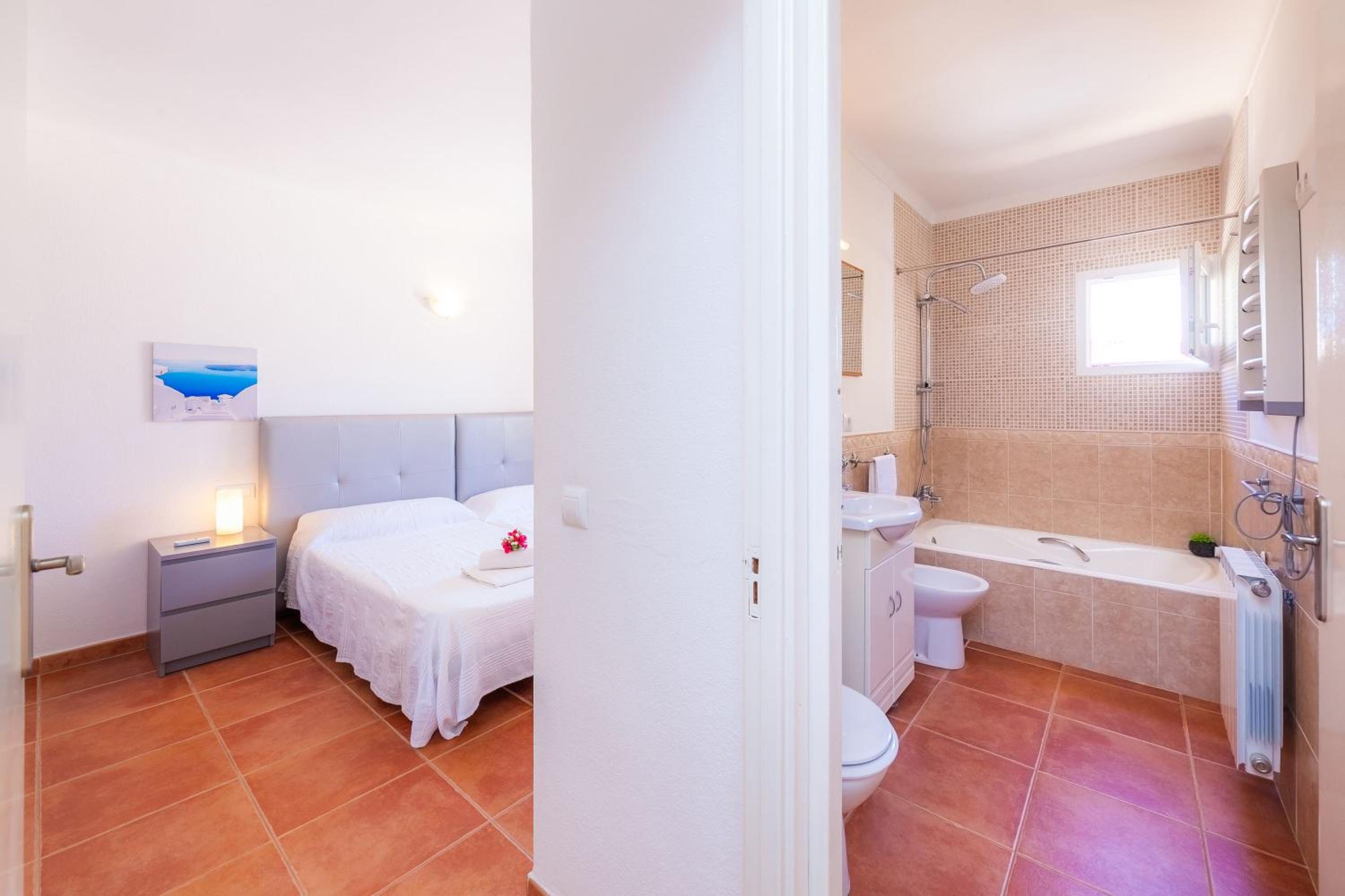 Villa photo 2