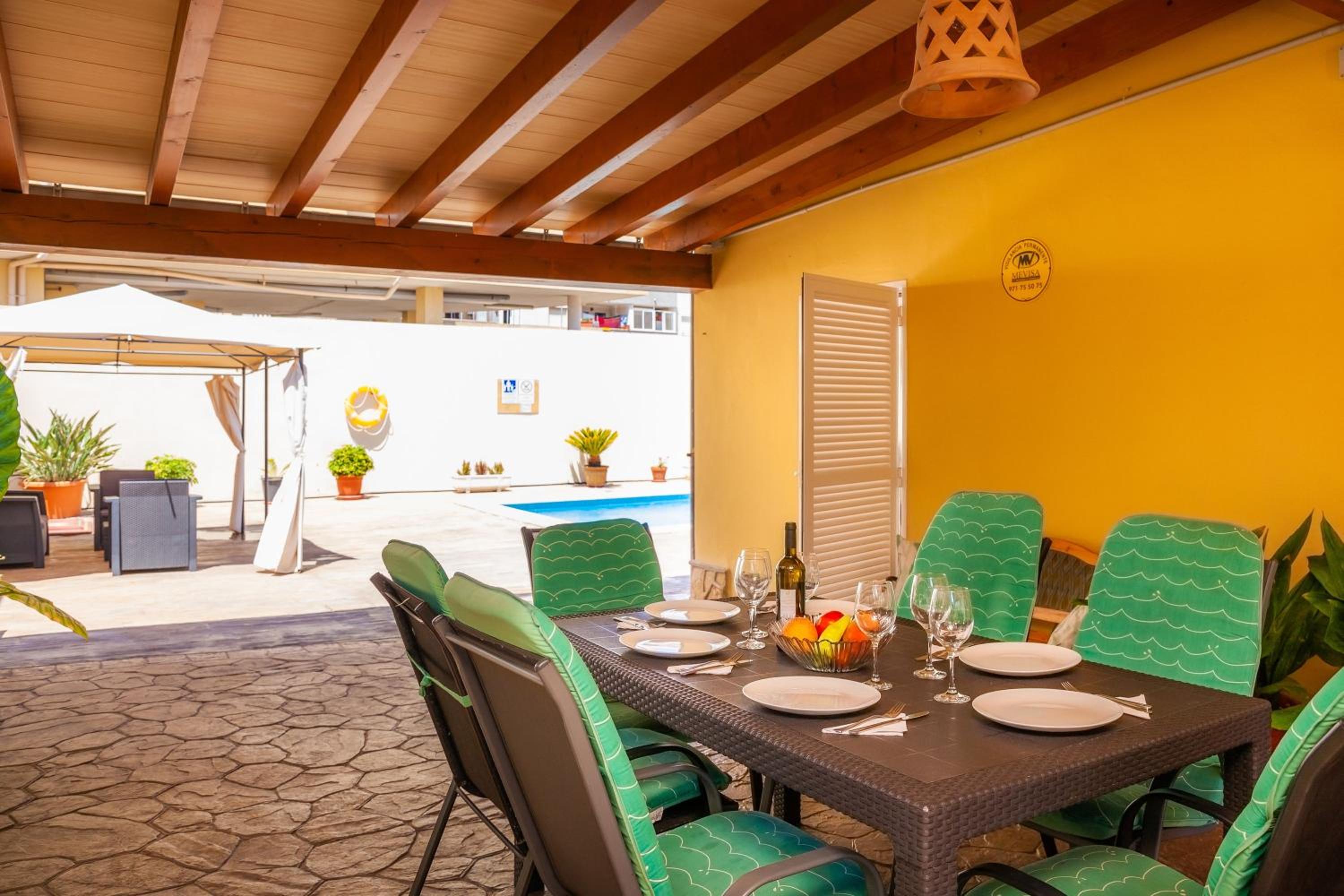 Villa photo 3