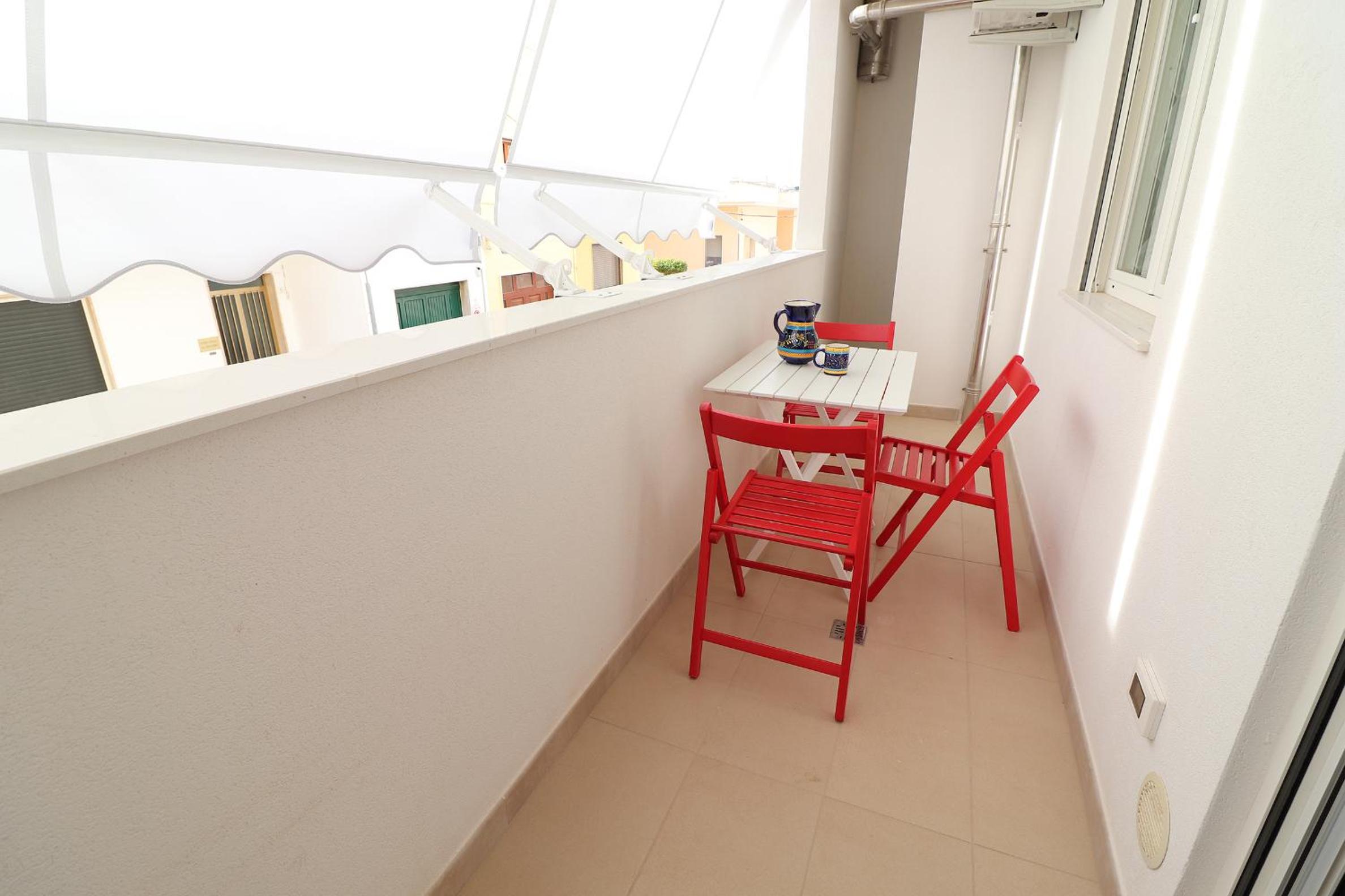 Superior One-Bedroom Apartment with Balcony - Photo 21