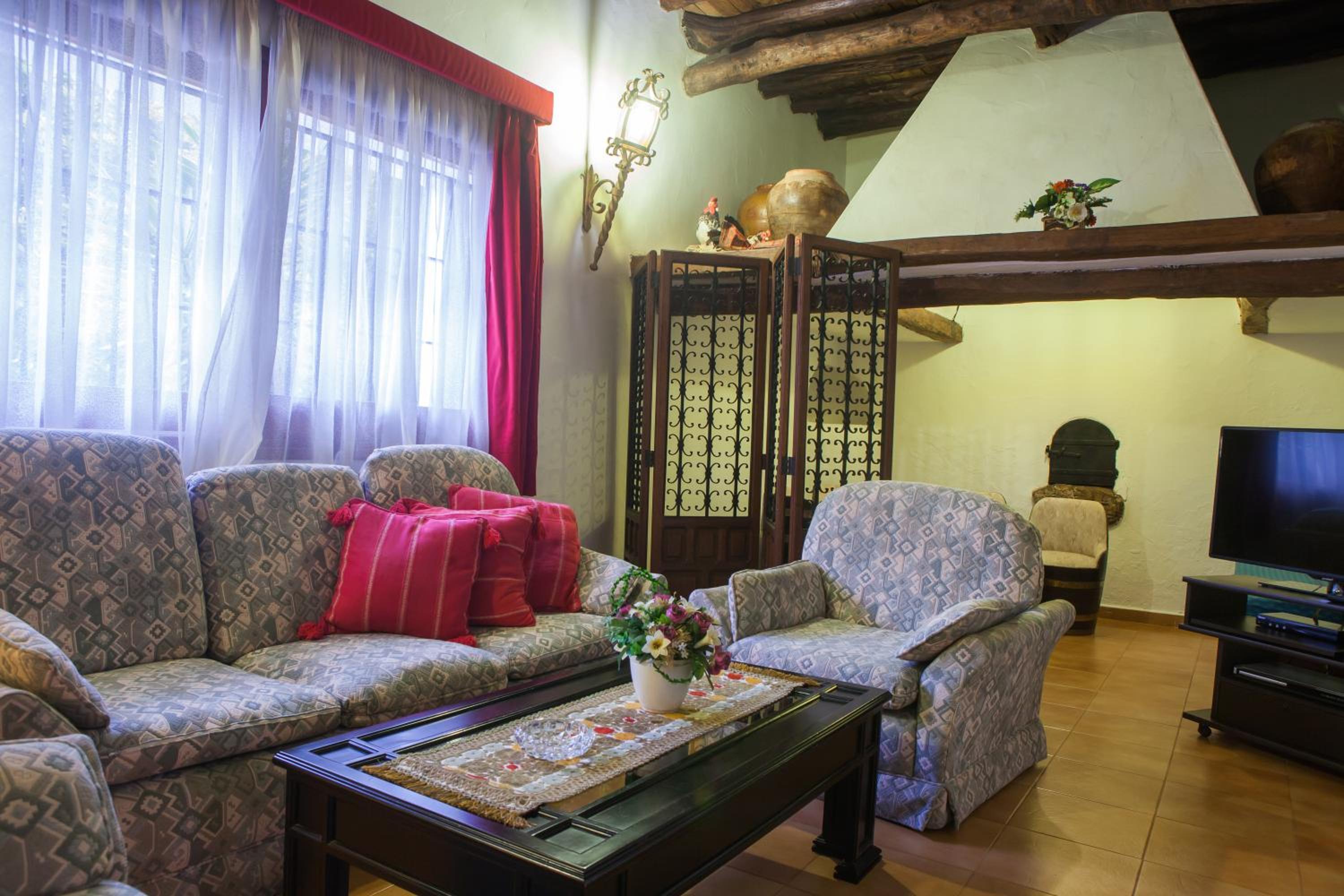 Villa photo 2