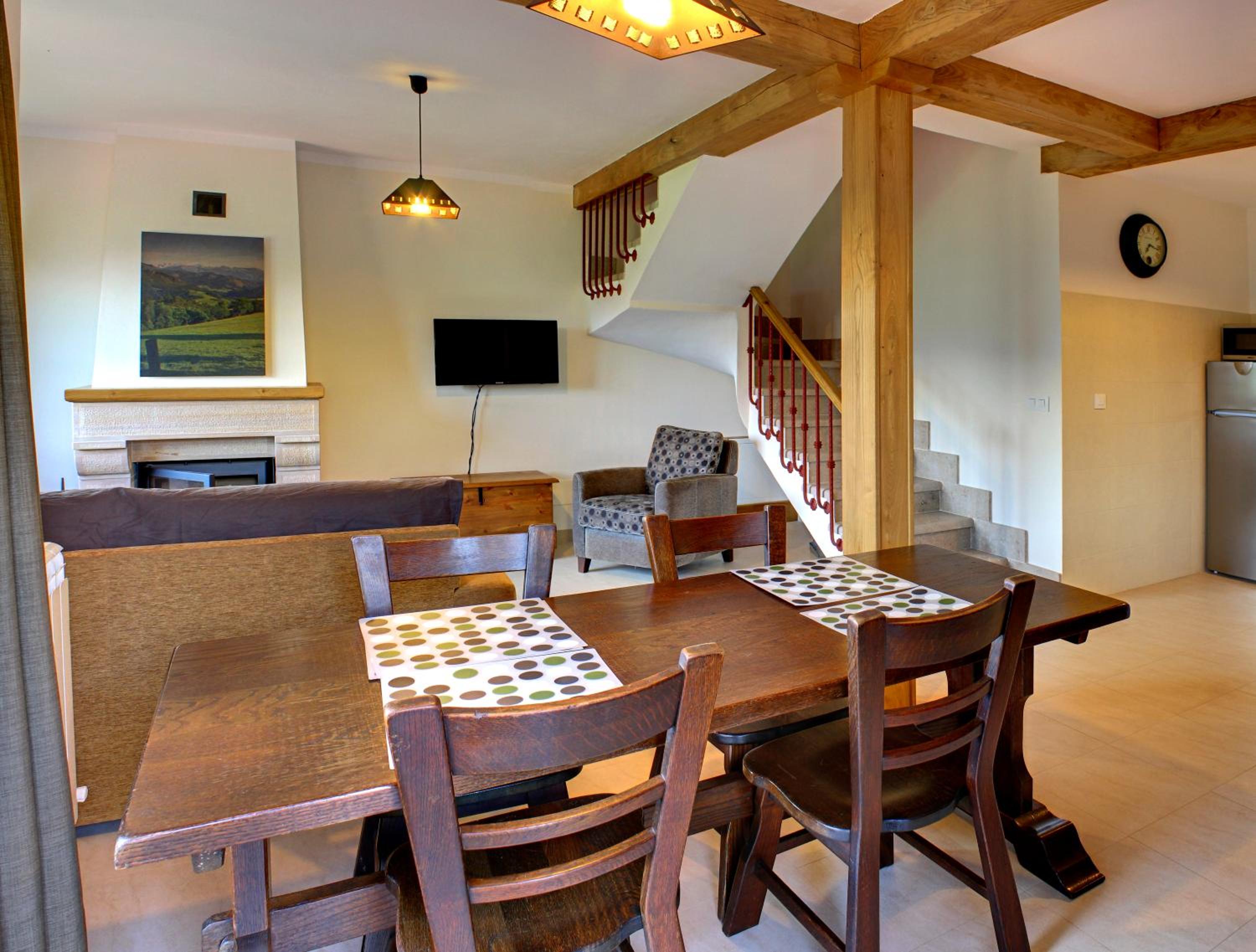 Two-Bedroom Apartment (1312 ft from the hotel) photo 3