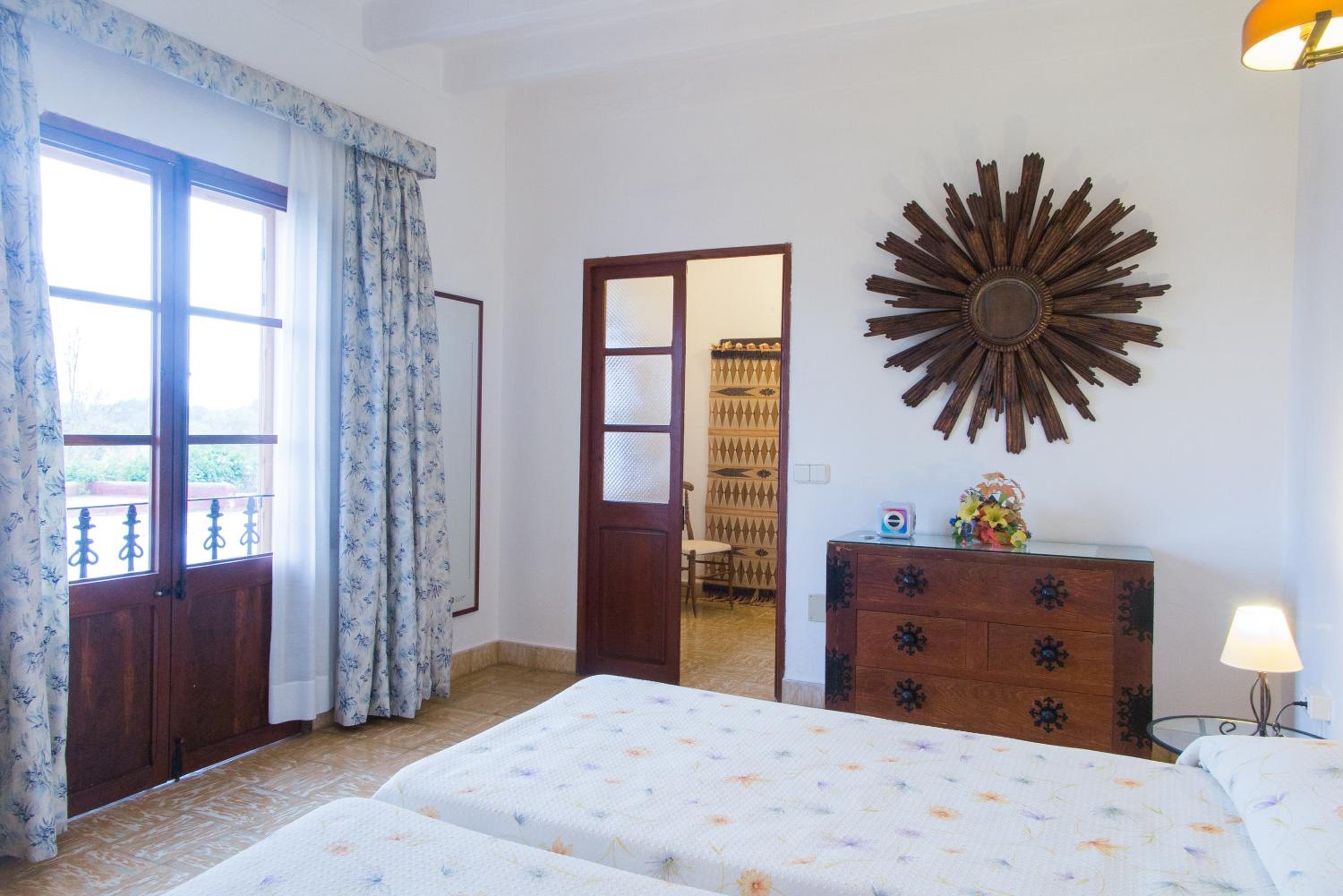 Villa photo 3