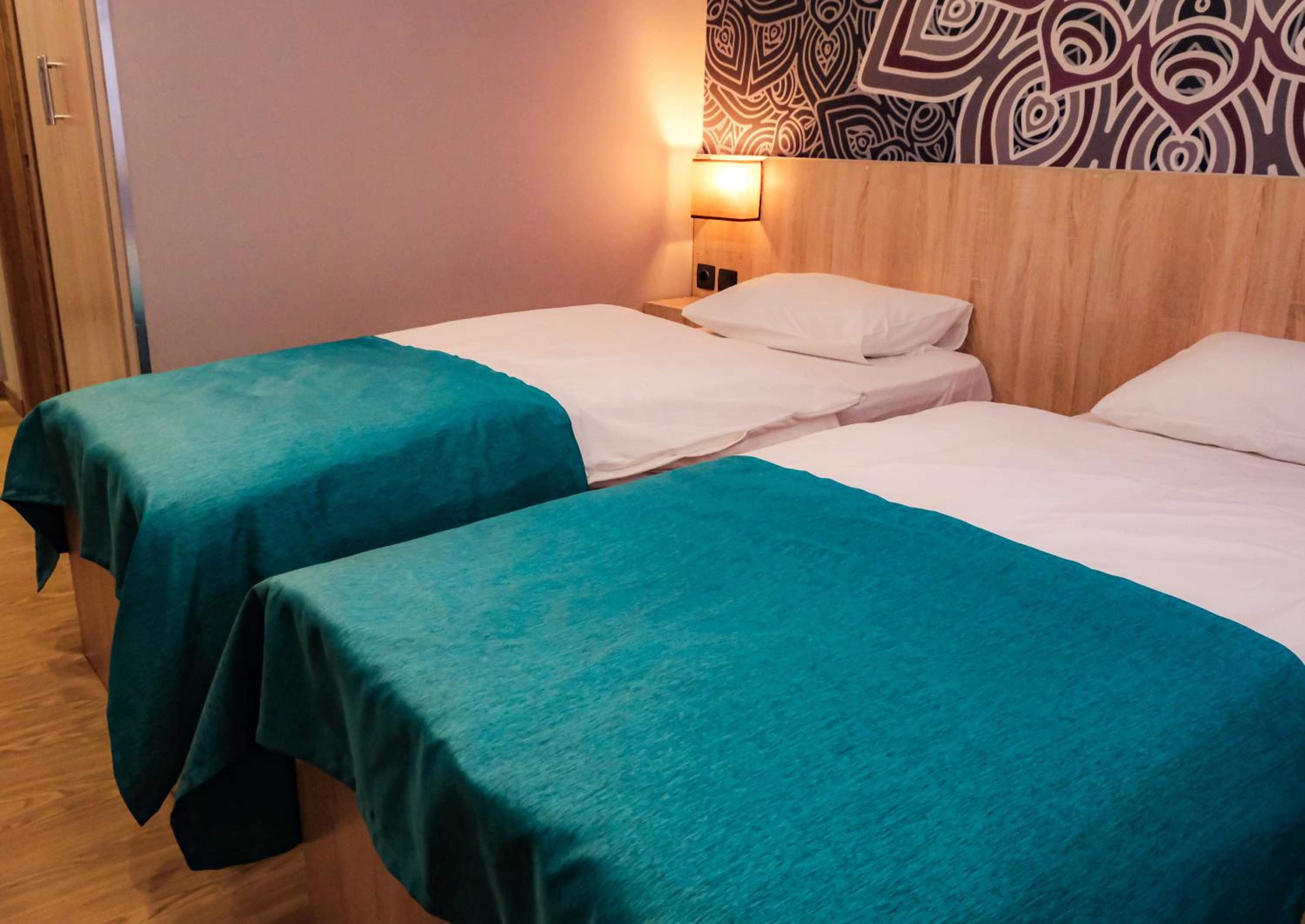 Standard Double Room - Photo 14
