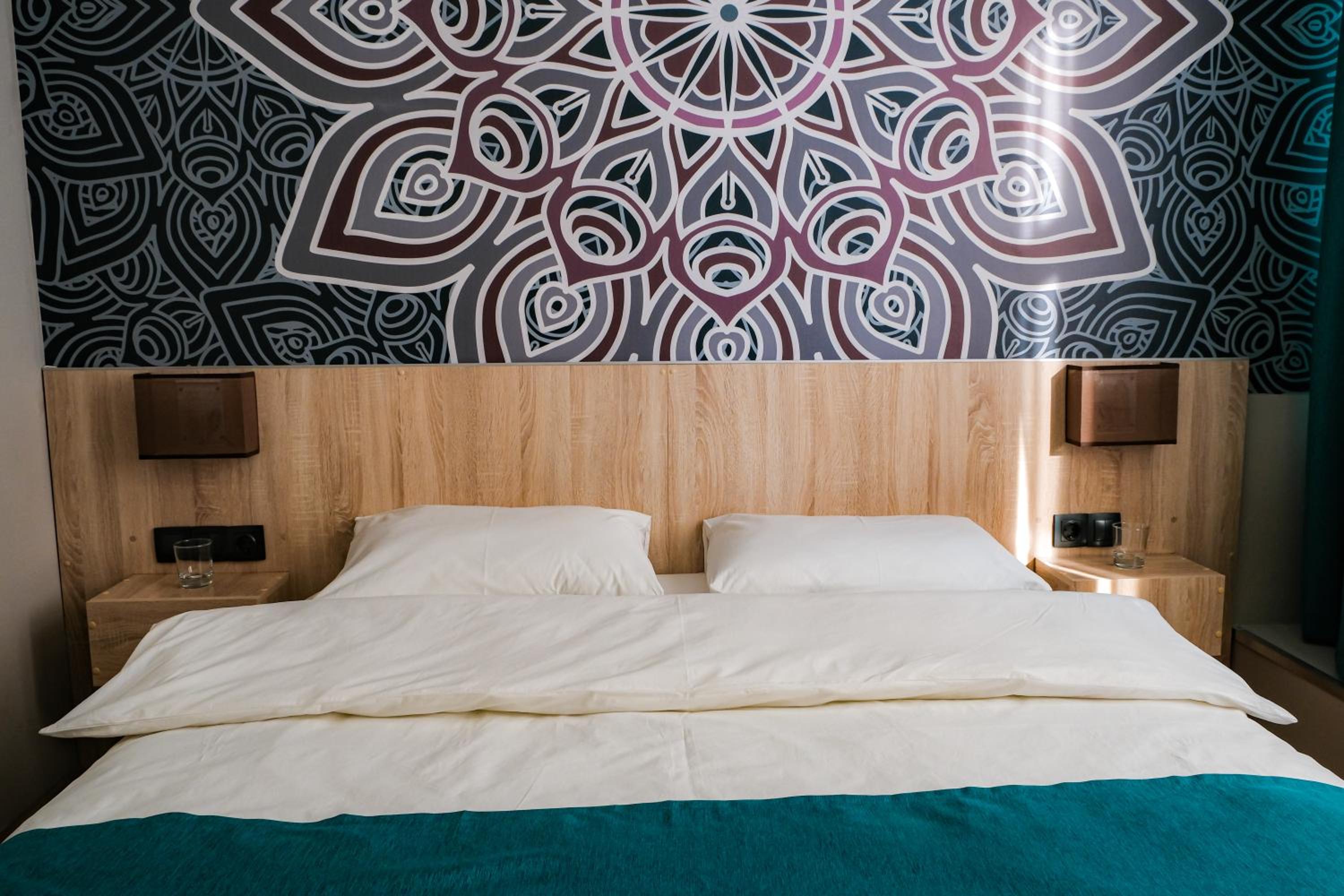 Standard Double Room - Photo 15