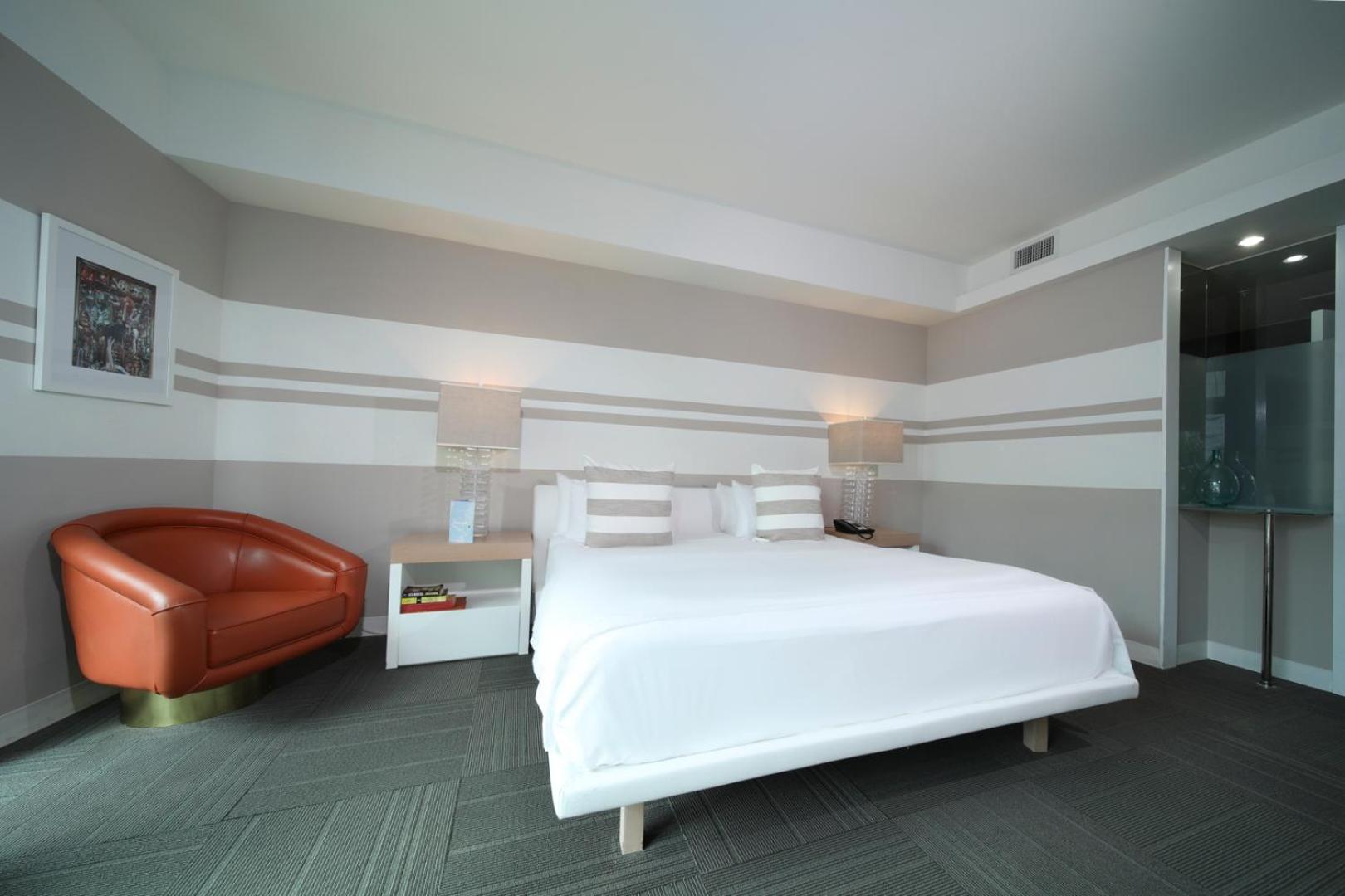 Deluxe City View King