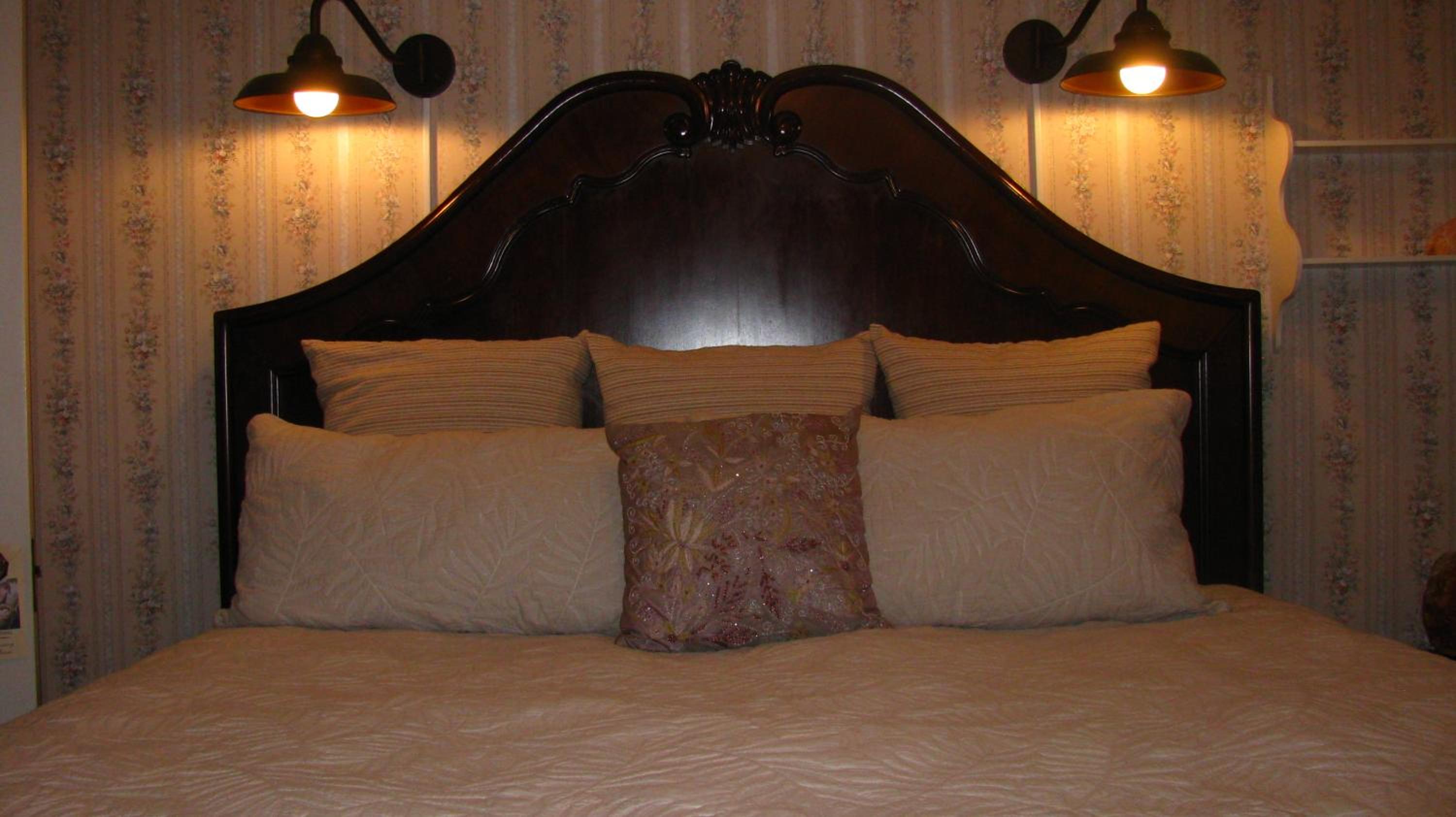 Suite with Balcony - Photo 2