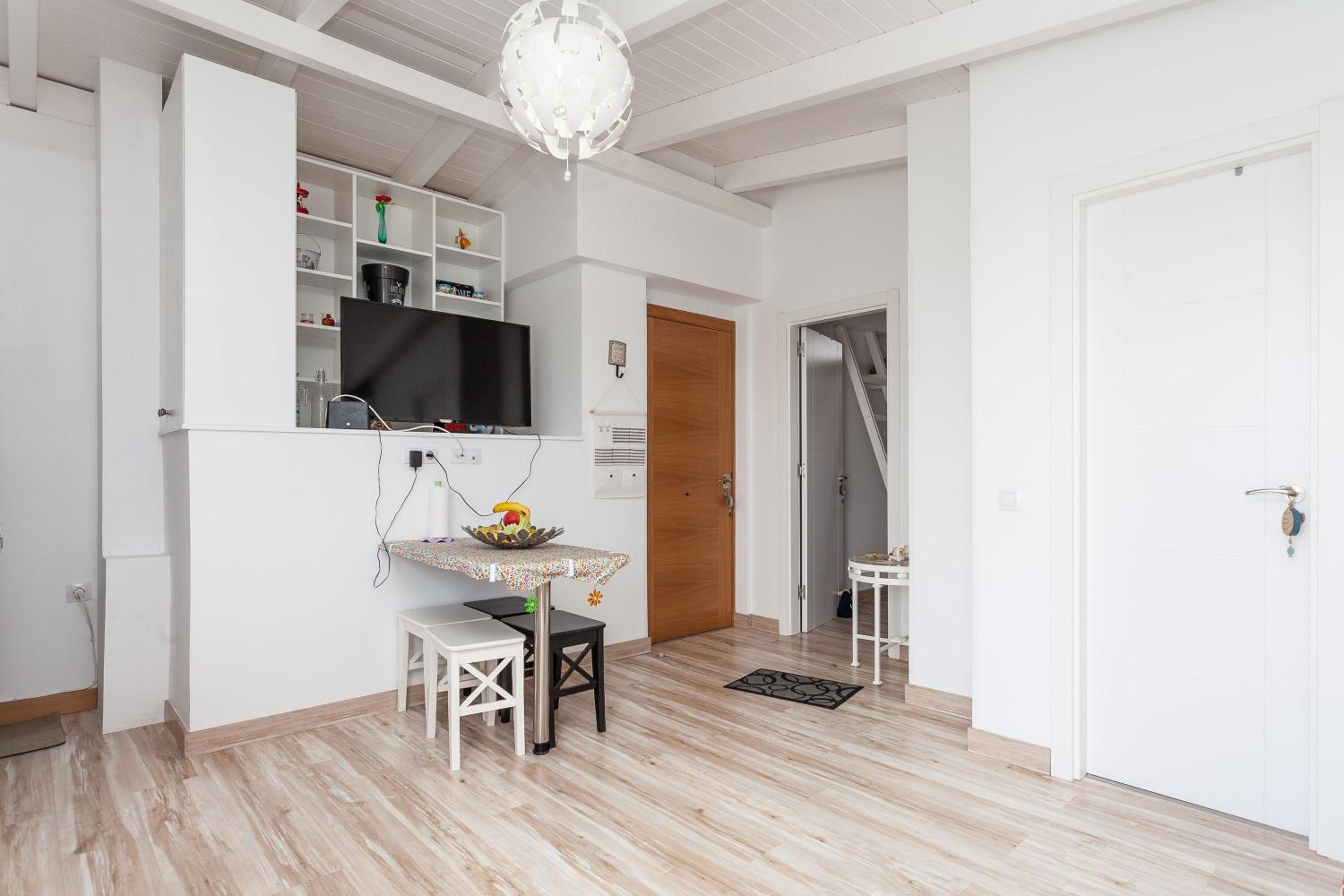 Superior One-Bedroom Apartment with Balcony - Photo 17