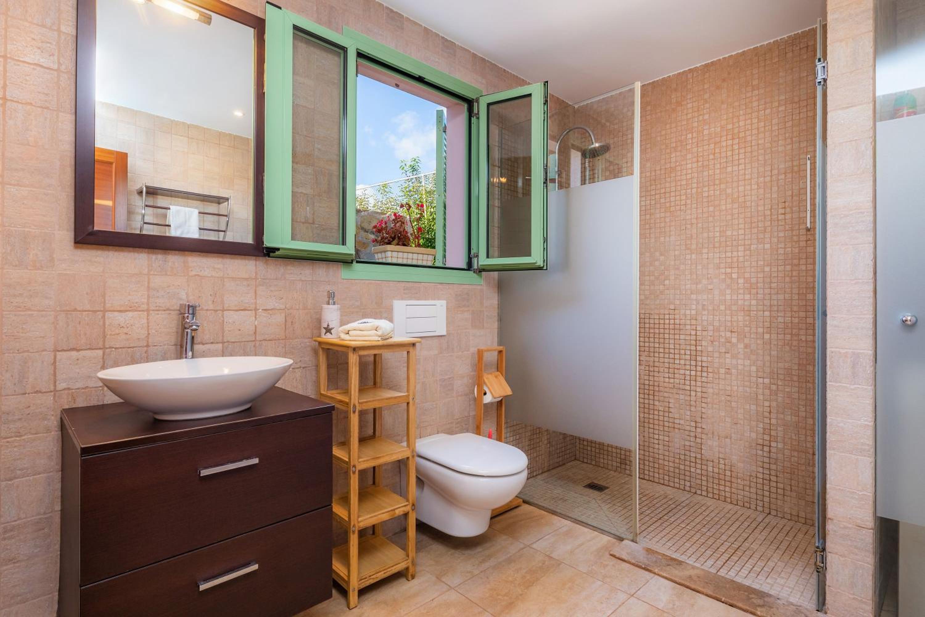 Two-Bedroom House - Photo 8