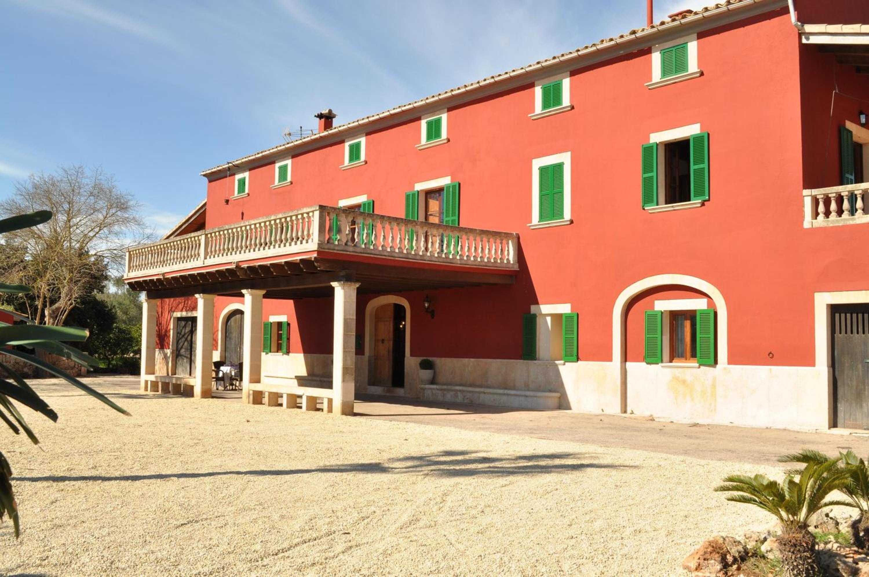Villa photo 3