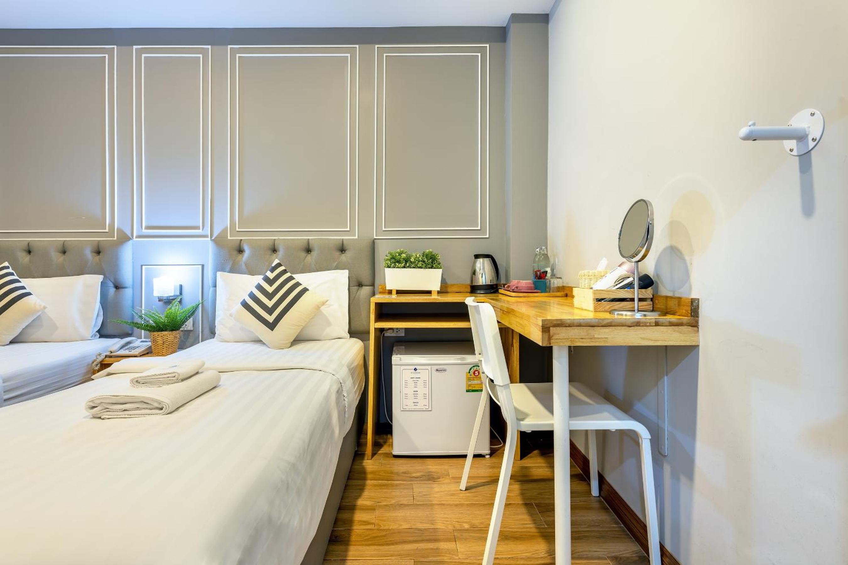 Superior Double or Twin Room photo 2