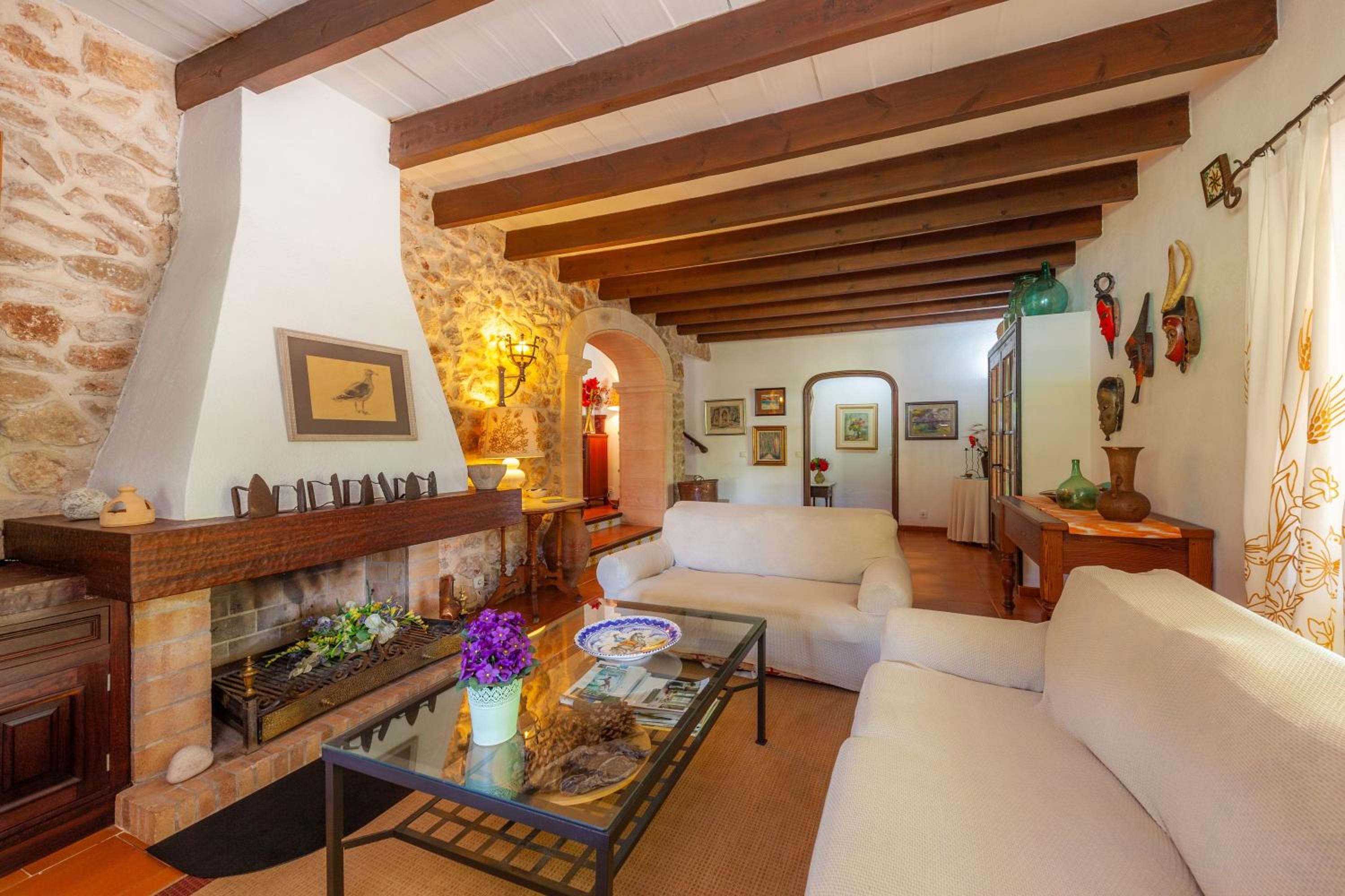 Villa photo 3