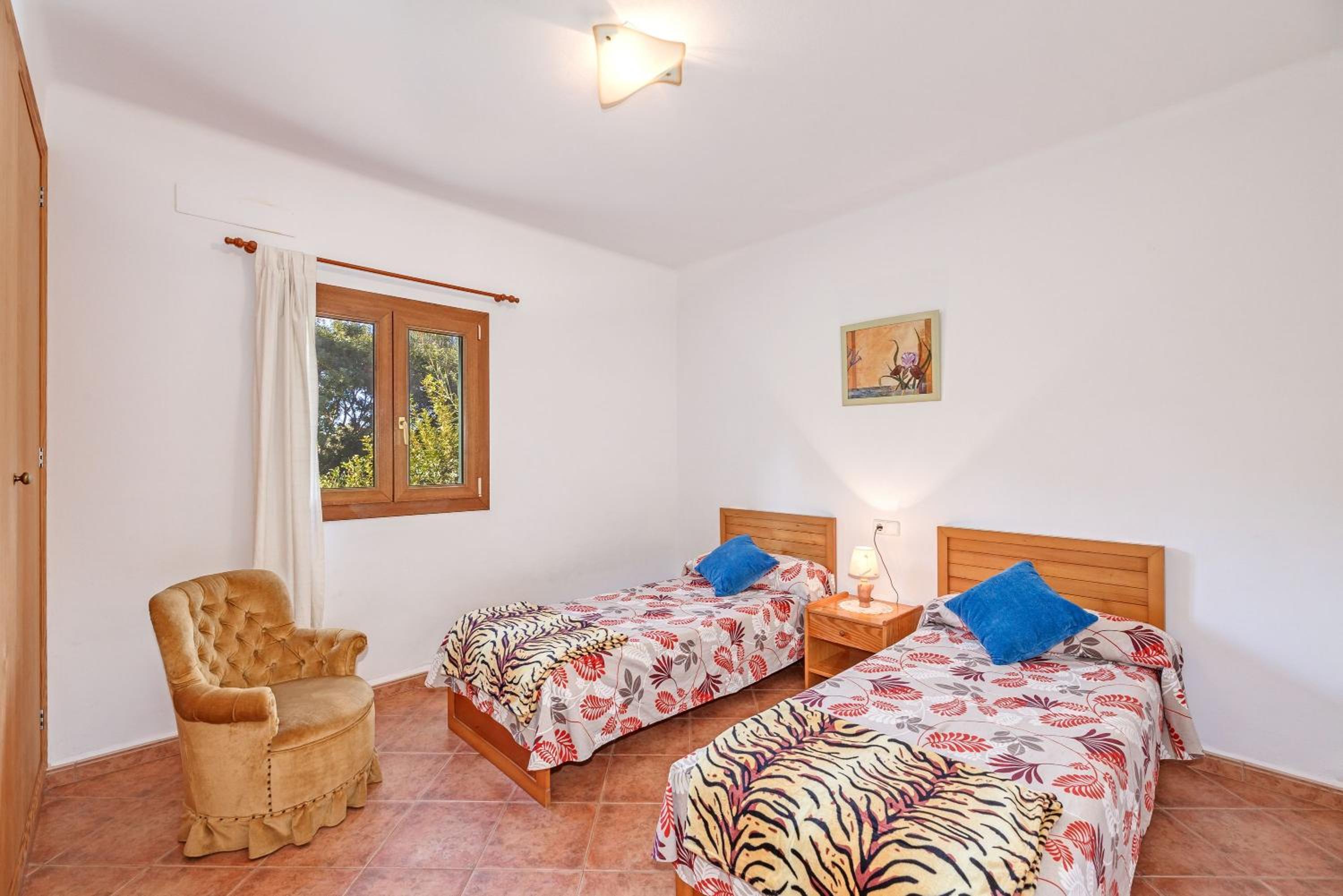 Villa photo 2