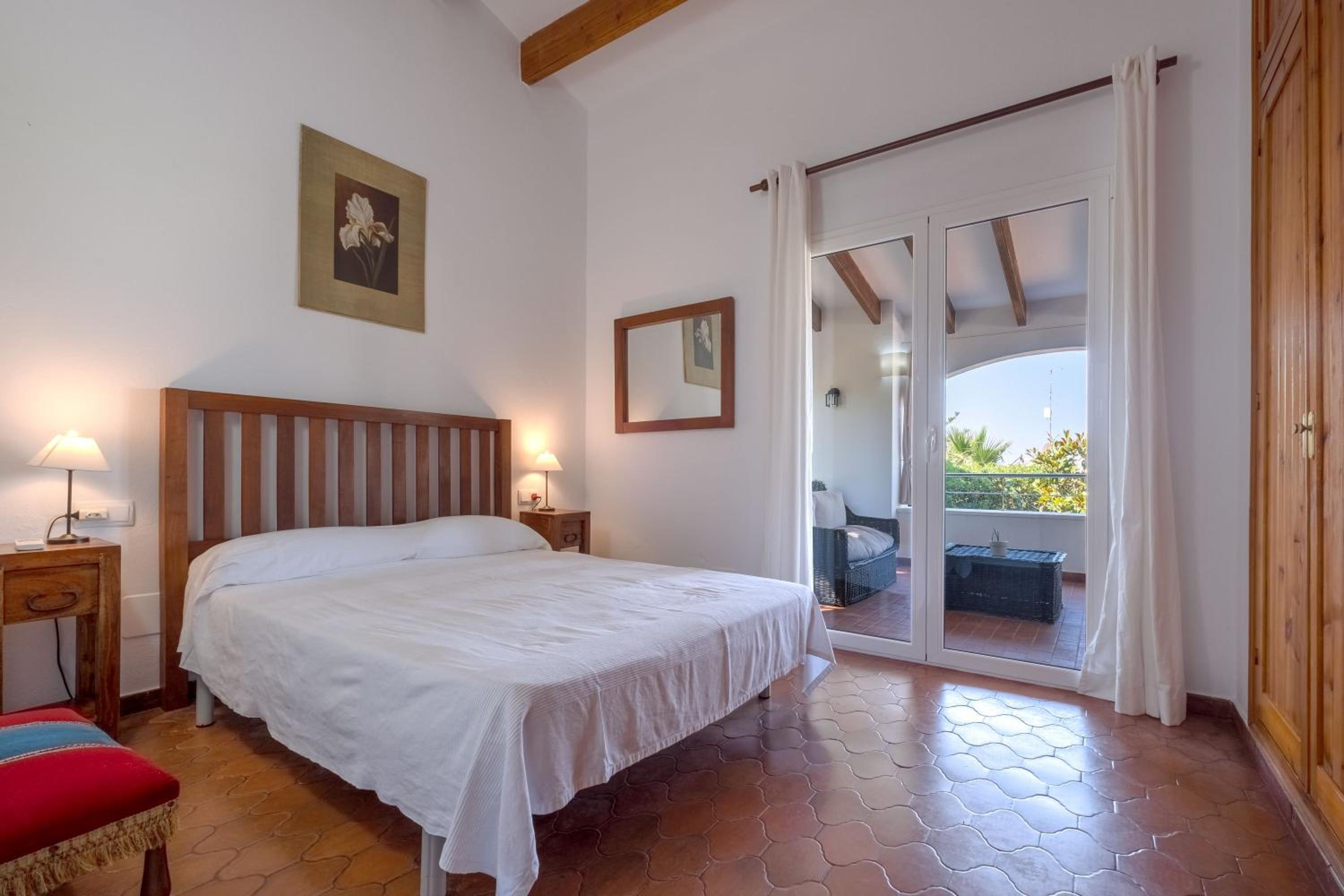 Villa with Sea View - Photo 10